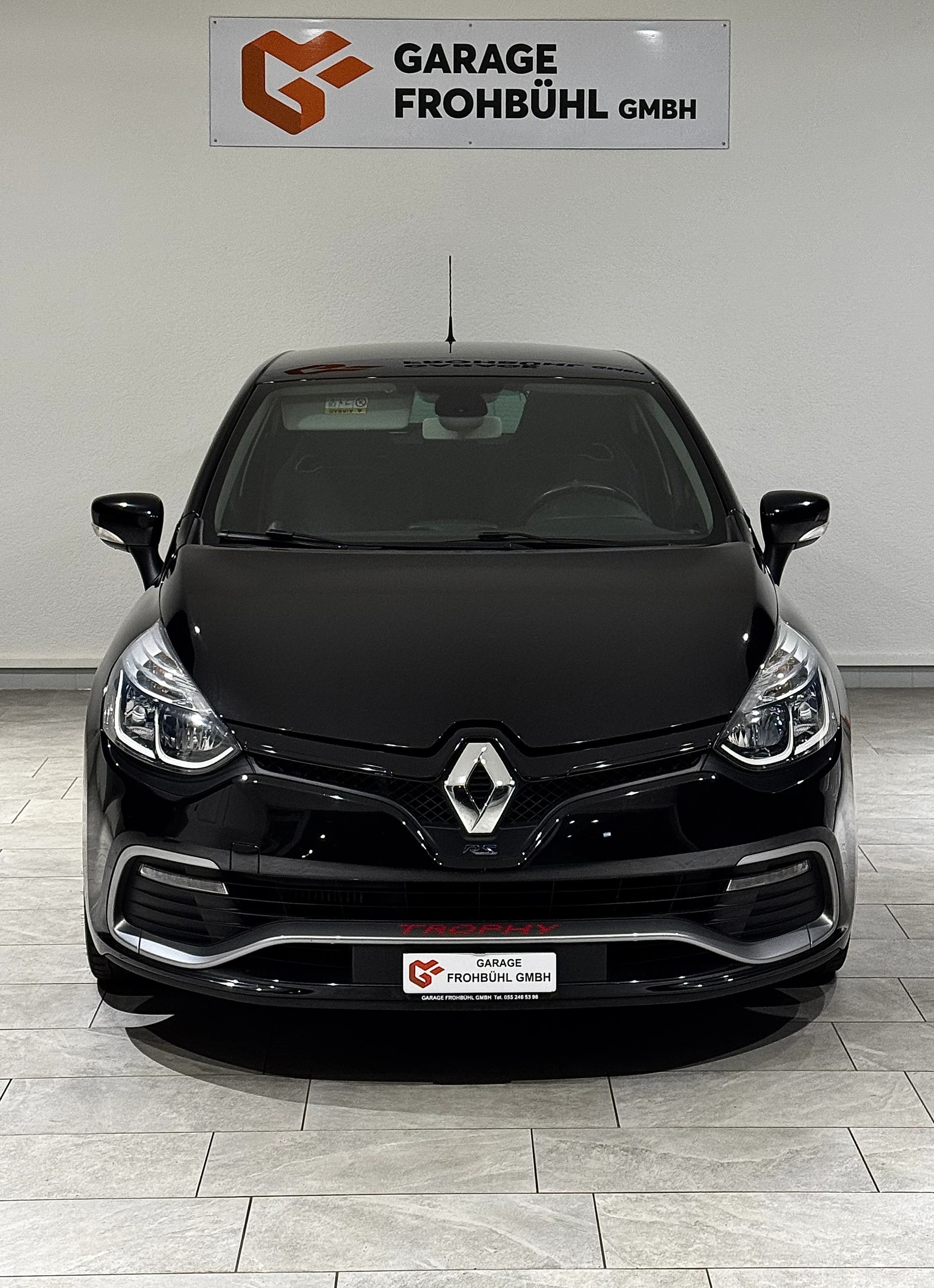 RENAULT Clio 1.6 T RS 220 Trophy EDC-showroom-element-1