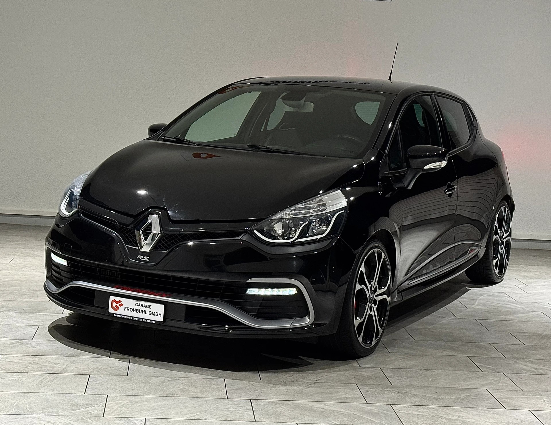 RENAULT Clio 1.6 T RS 220 Trophy EDC