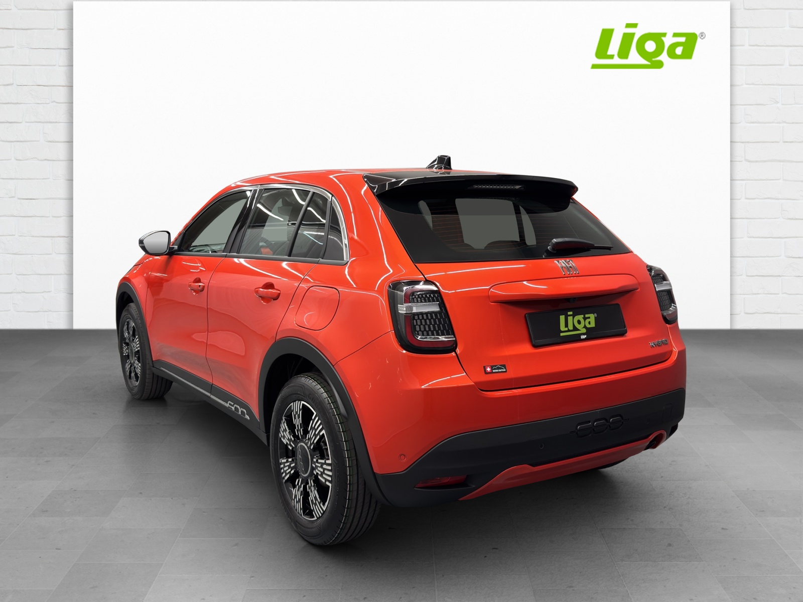 FIAT 600 1.2 Hybrid Cult C&S&W-showroom-element-3
