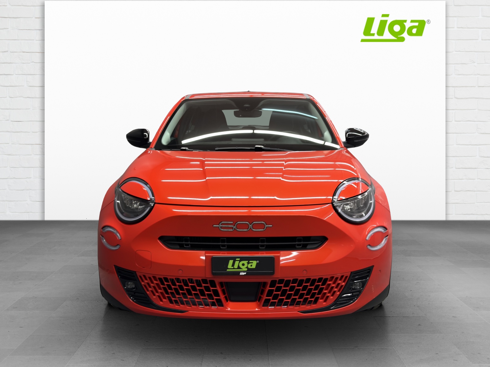 FIAT 600 1.2 Hybrid Cult C&S&W-showroom-element-1