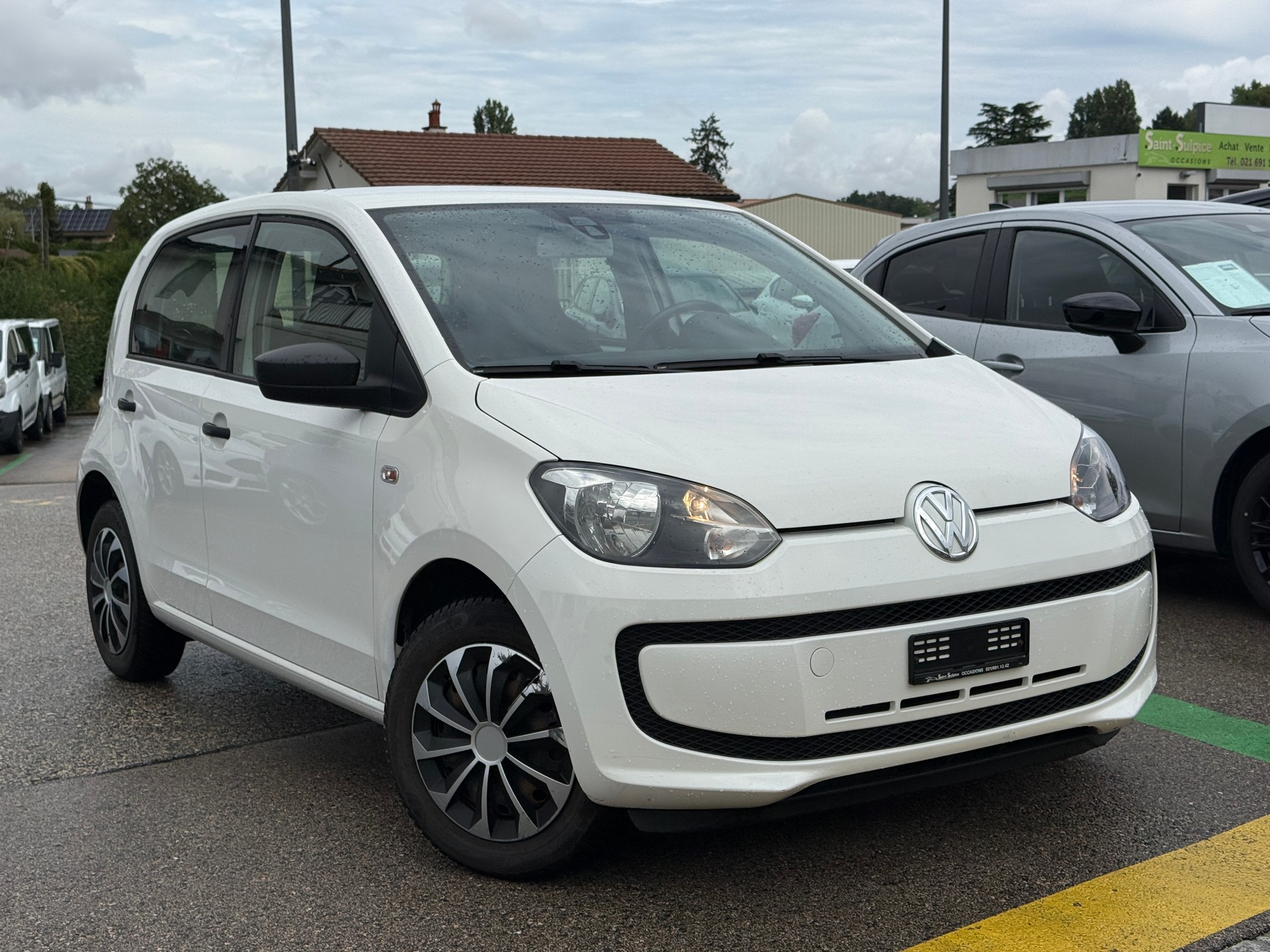 VW Up 1.0 white up Art on Ice - Nouvelle Expertise - NEU MFK : 24.08.2026 - Service Fait à Jour - Frischer Service-showroom-element-1