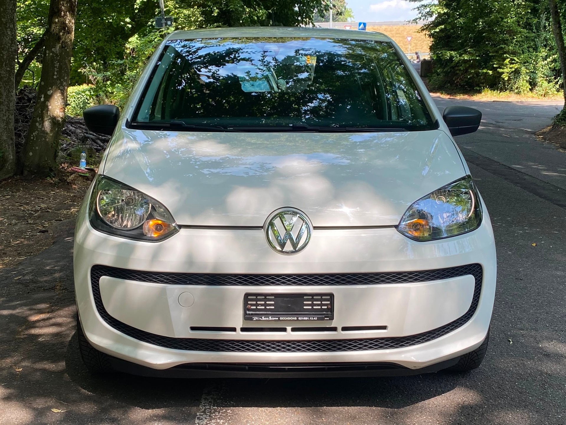 VW Up 1.0 white up Art on Ice - Nouvelle Expertise - NEU MFK : 25.08.2026 - Service Fait à Jour - Frischer Service-showroom-element-2