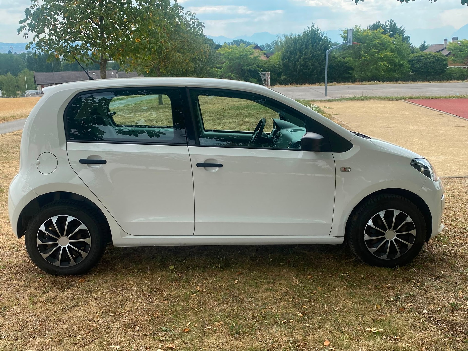 VW Up 1.0 white up Art on Ice - Nouvelle Expertise - NEU MFK : 20.07.2026 - Service Fait à Jour - Frischer Service-image-6