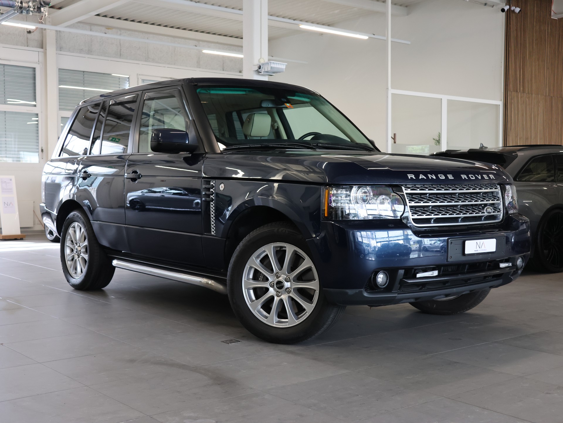 LAND ROVER Range Rover 4.4 TDV8 HSE Automatic *Panoramadach* *Rückfahrkamera* *Originaler Clarion 6-fach-CD-Wechsler*