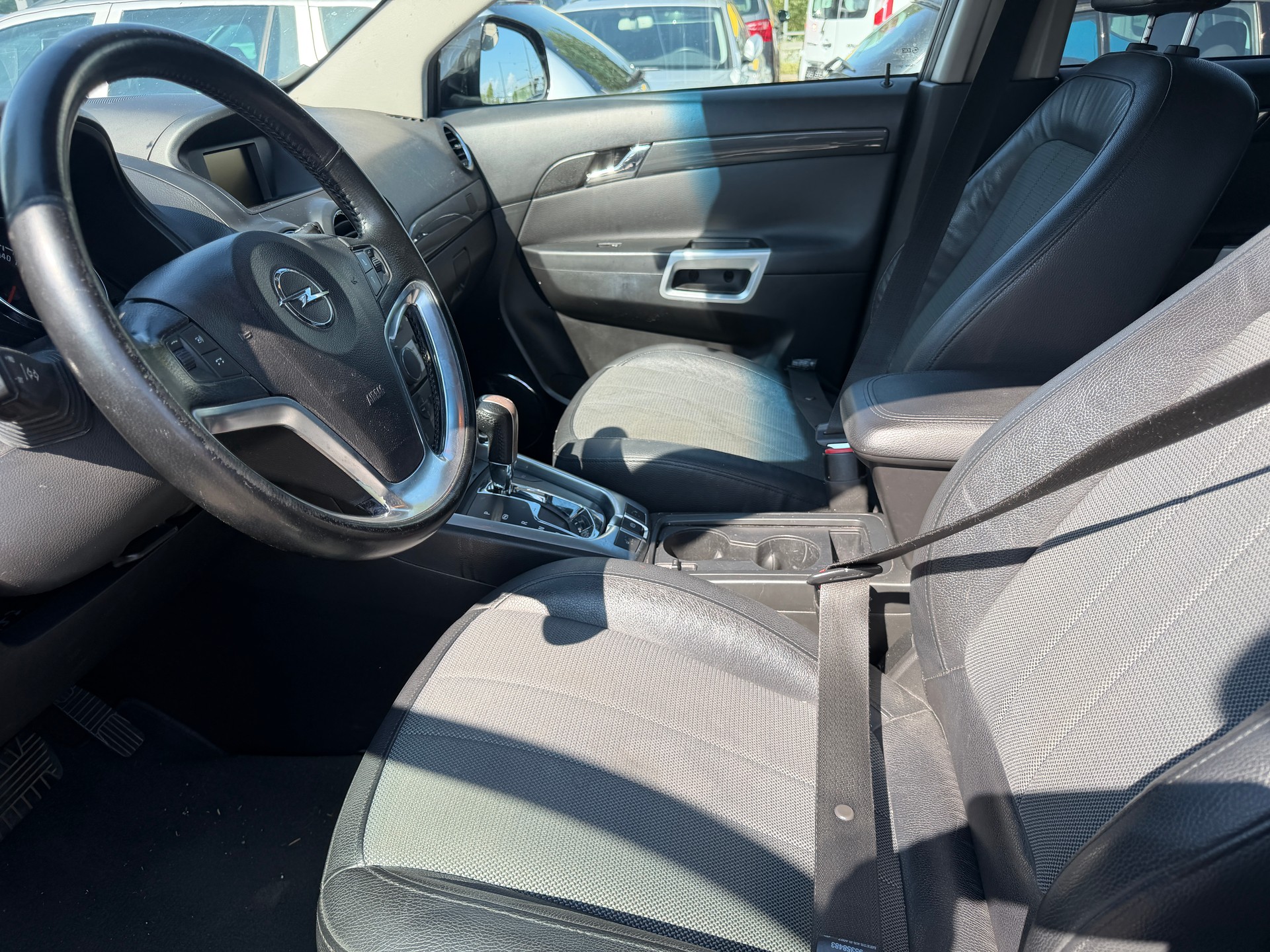 OPEL Antara 2.2 CDTi Cosmo 4WD Automatic-image-8