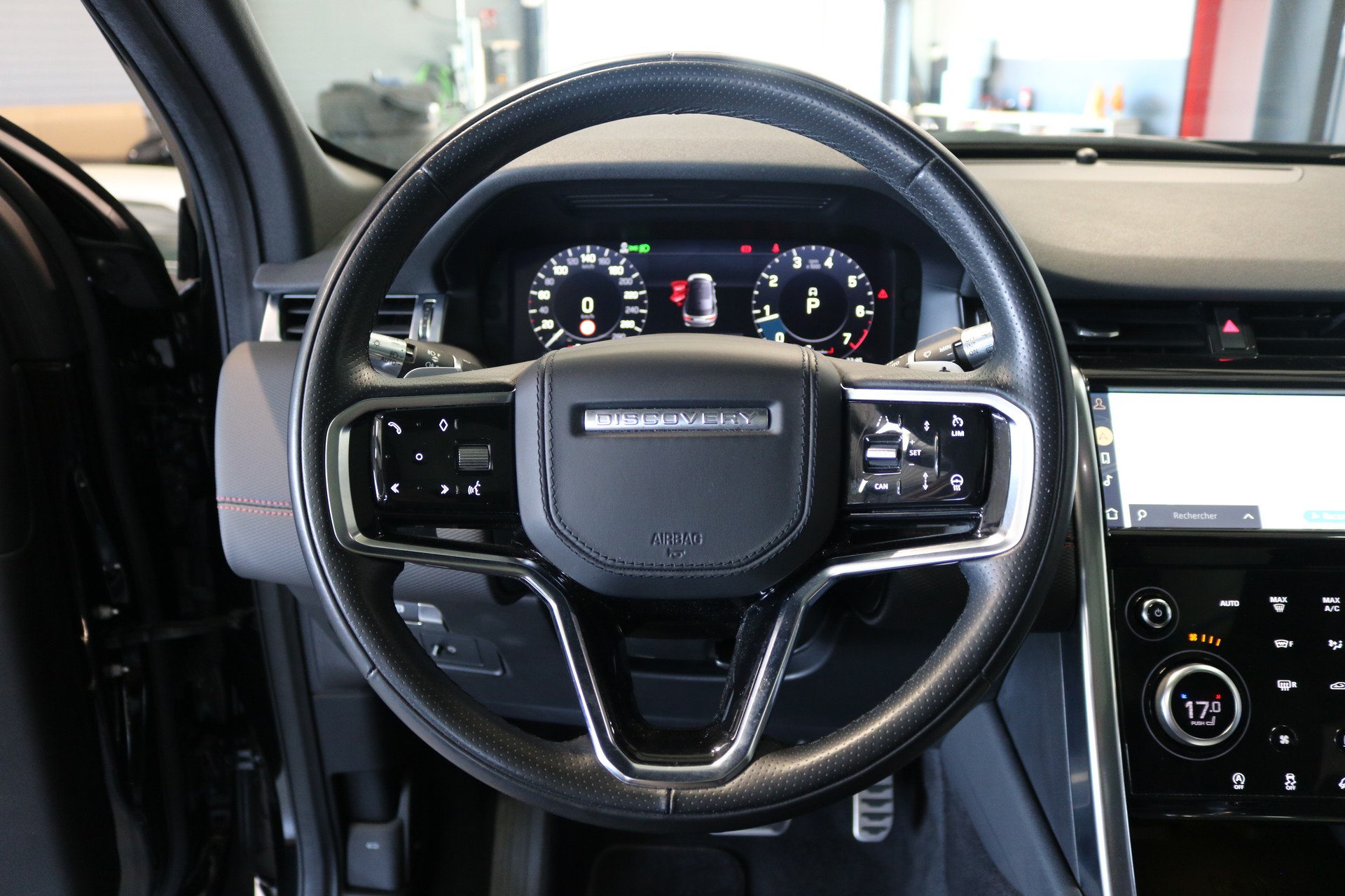 LAND ROVER Discovery Sport R Dyn P250 2.0 Si4 MHEV Base AT9-image-40