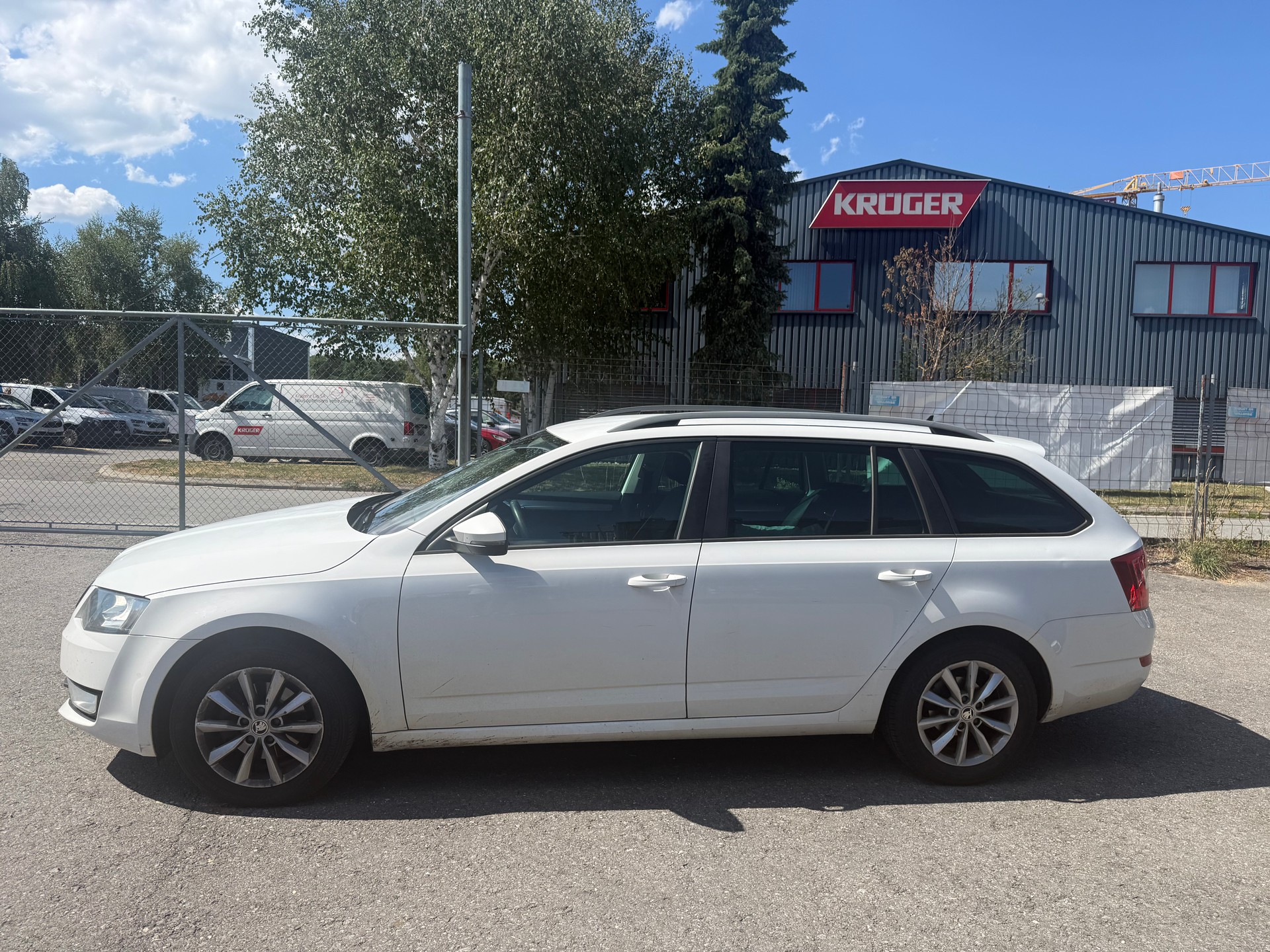 SKODA Octavia Combi 1.4 TSI Ambition-showroom-element-3