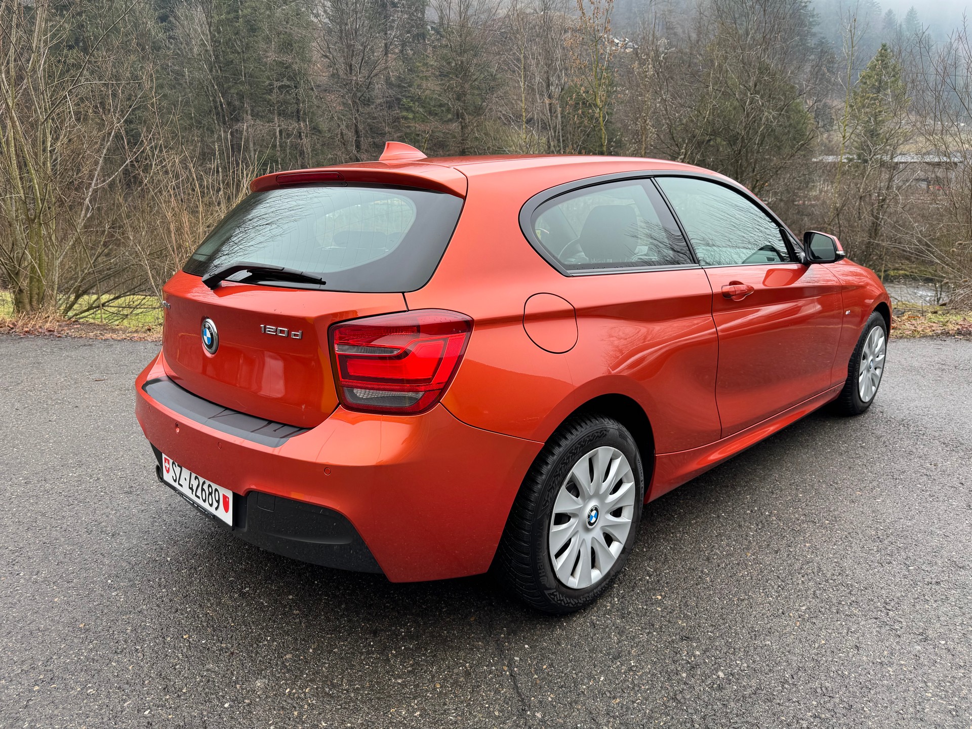 BMW 120d xDrive-image-2