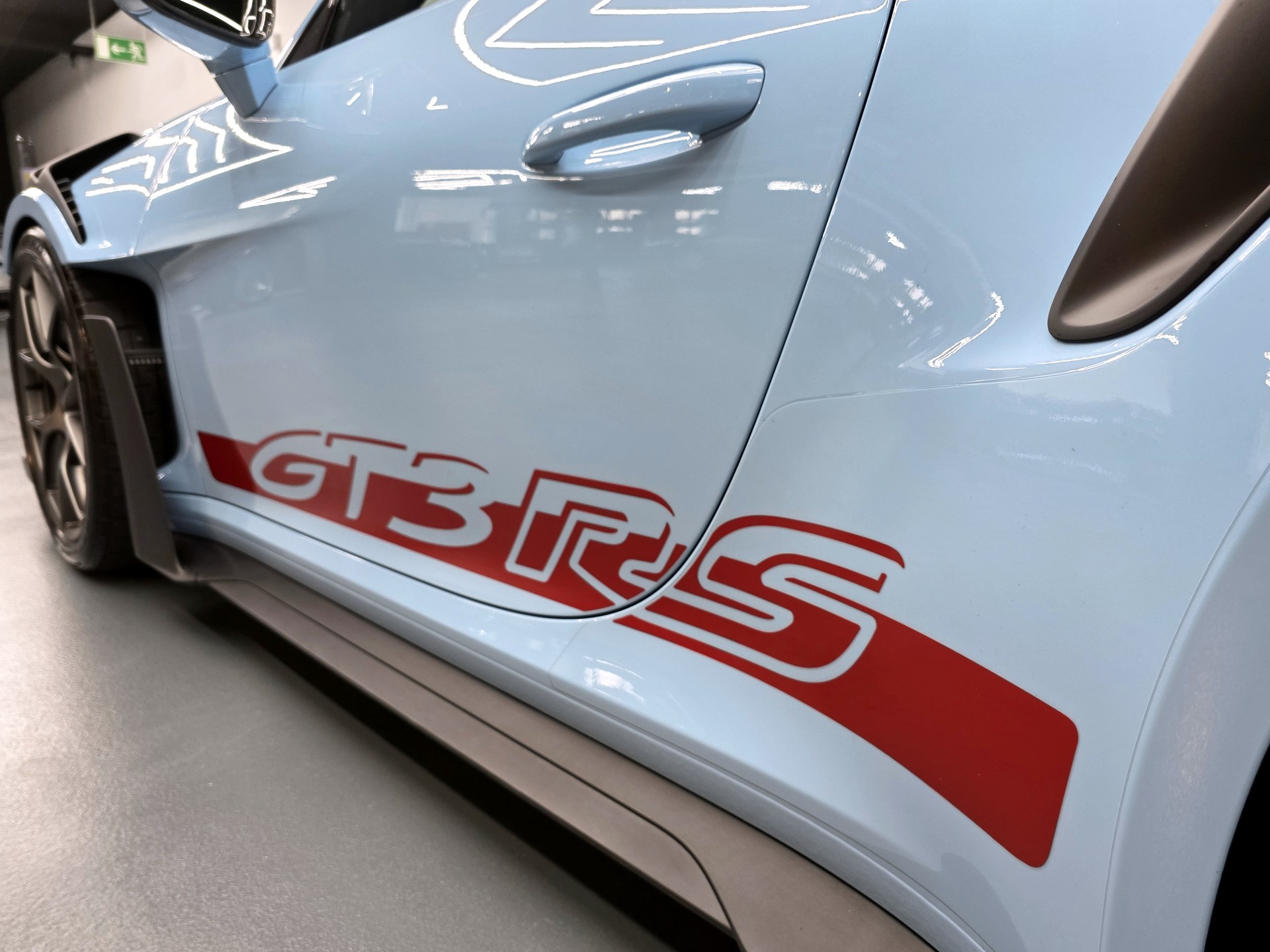 PORSCHE 911 Coupé 4.0 GT3 RS WEISSACH-image-9