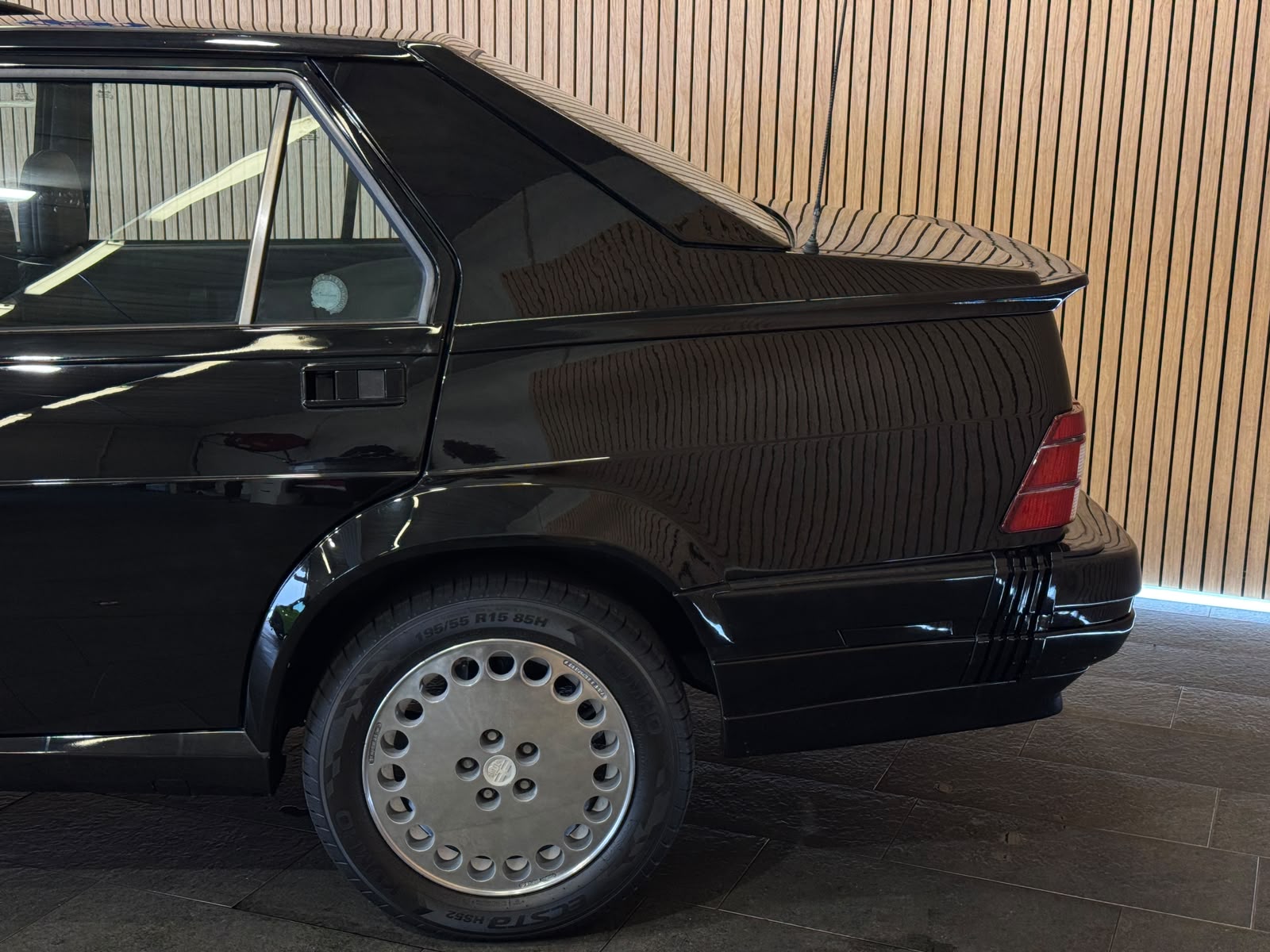 ALFA ROMEO 75 3.0 Q.Verde-image-9