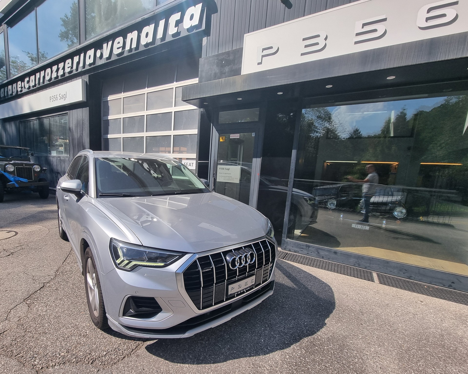 AUDI Q3 40 TFSI quattro S-tronic