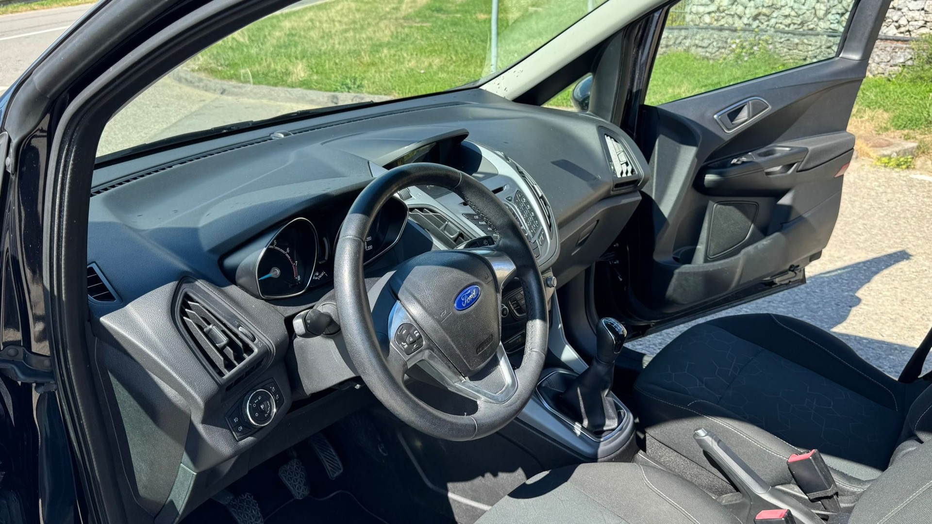 FORD B-Max 1.0 SCTi Trend-image-15