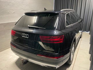 AUDI Q7 3.0 TDI quattro tiptronic 7 Pl. (39)-image-27