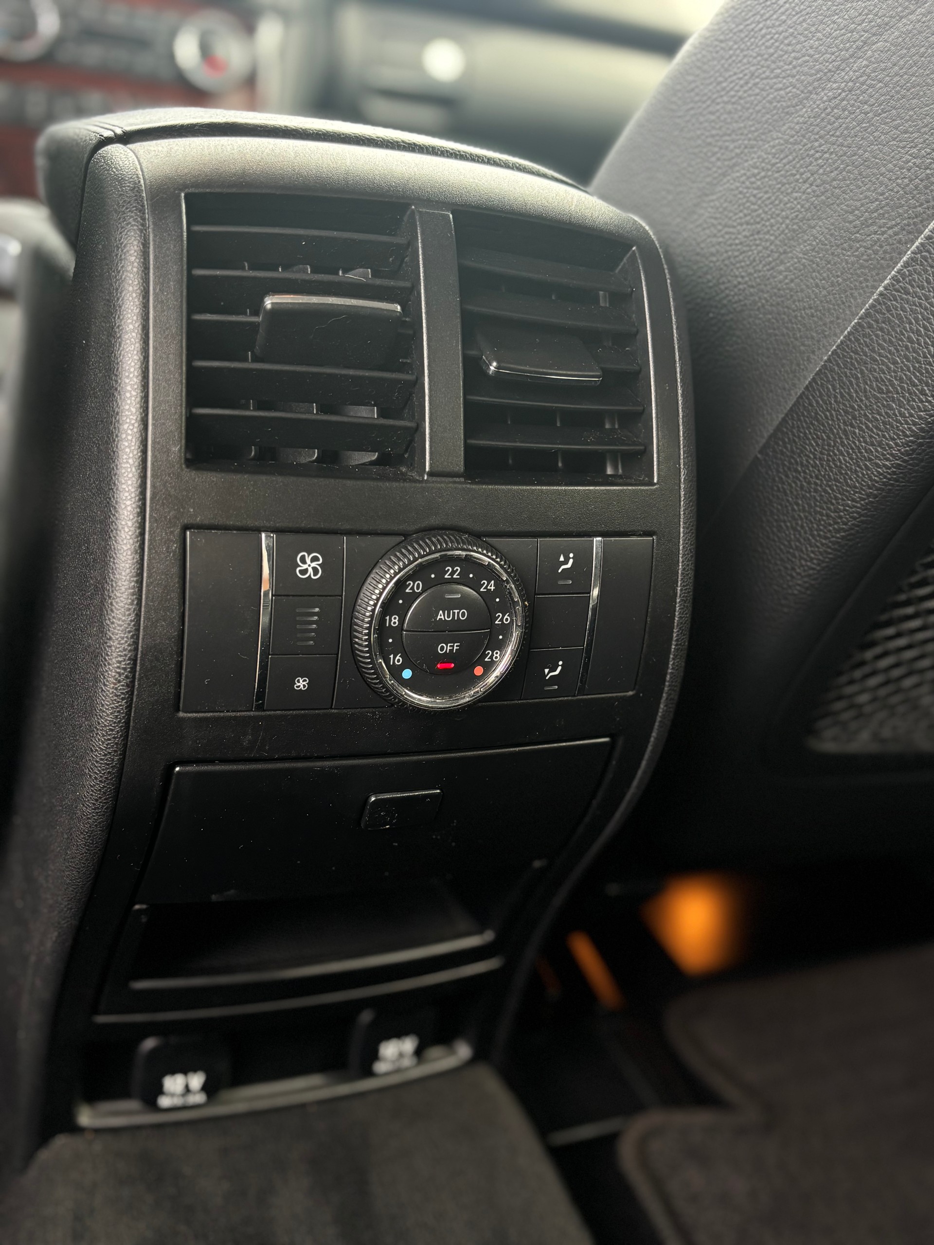 MERCEDES-BENZ ML 350 4Matic 7G-Tronic-image-11