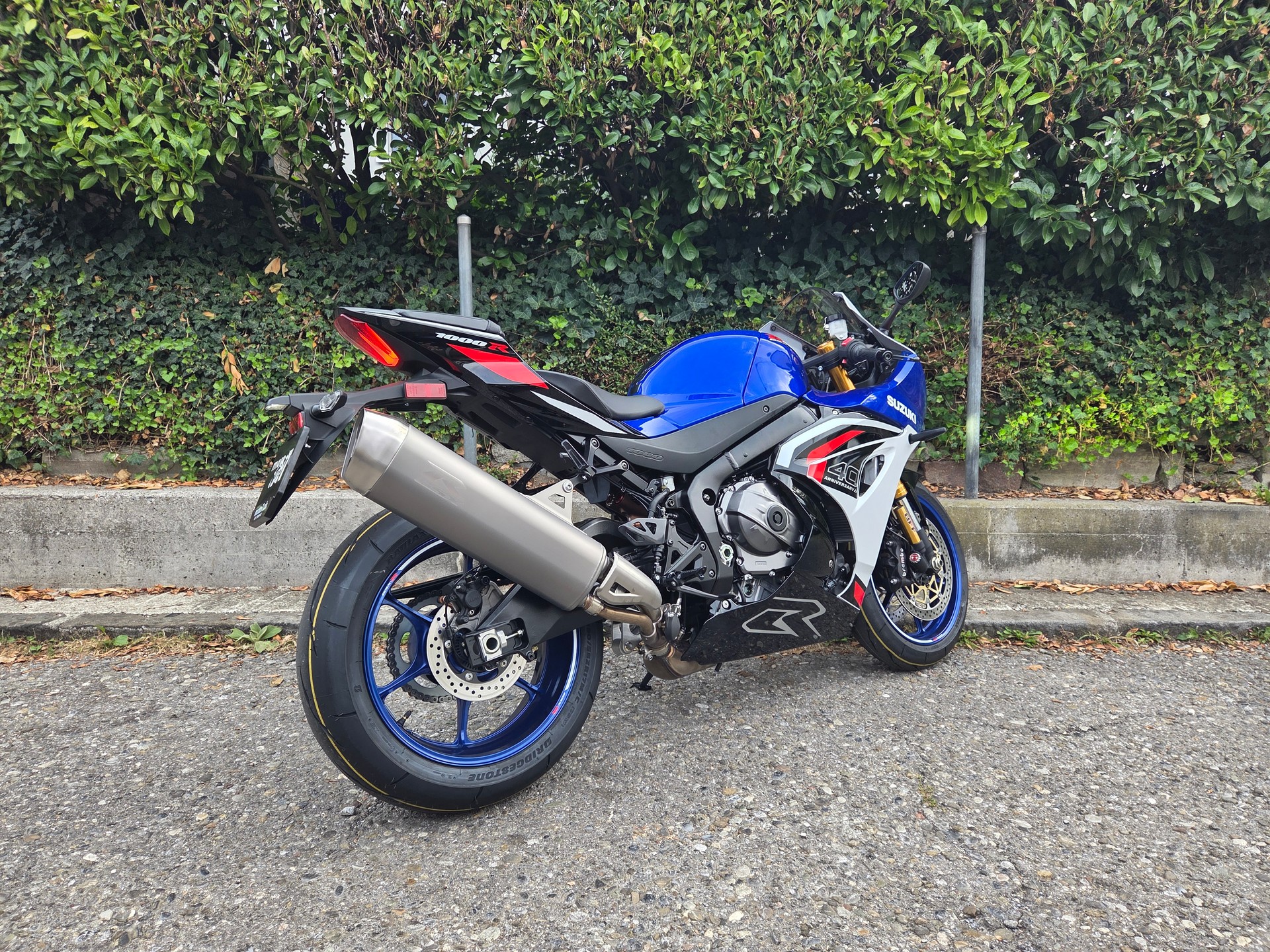 SUZUKI GSX-R 1000-image-2