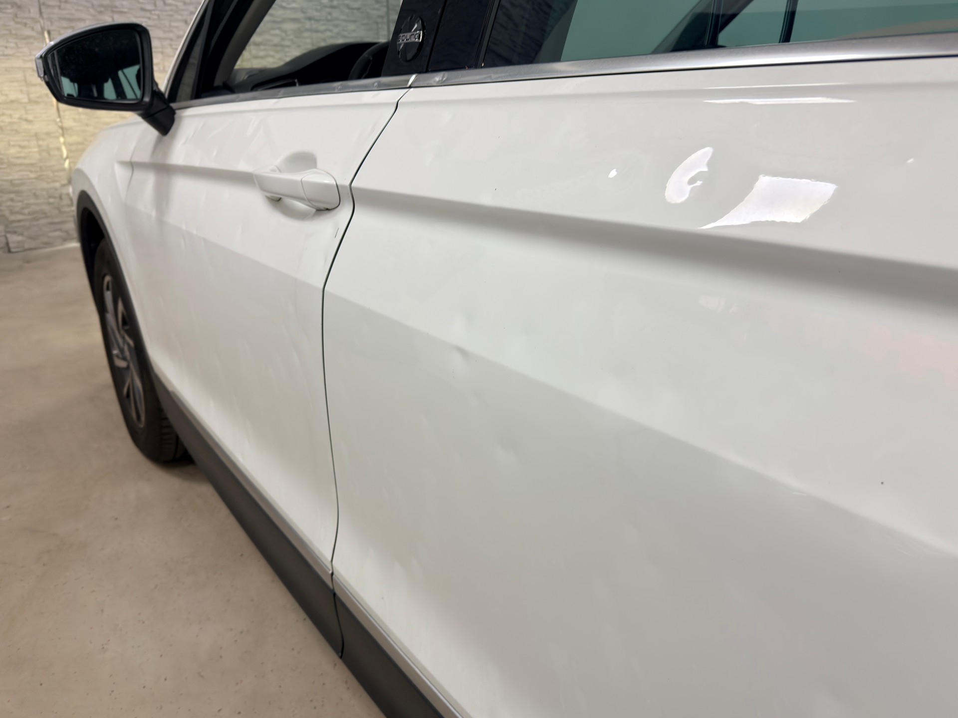 VW Tiguan 2.0 TDI SCR Comfortline 4Motion DSG-image-6