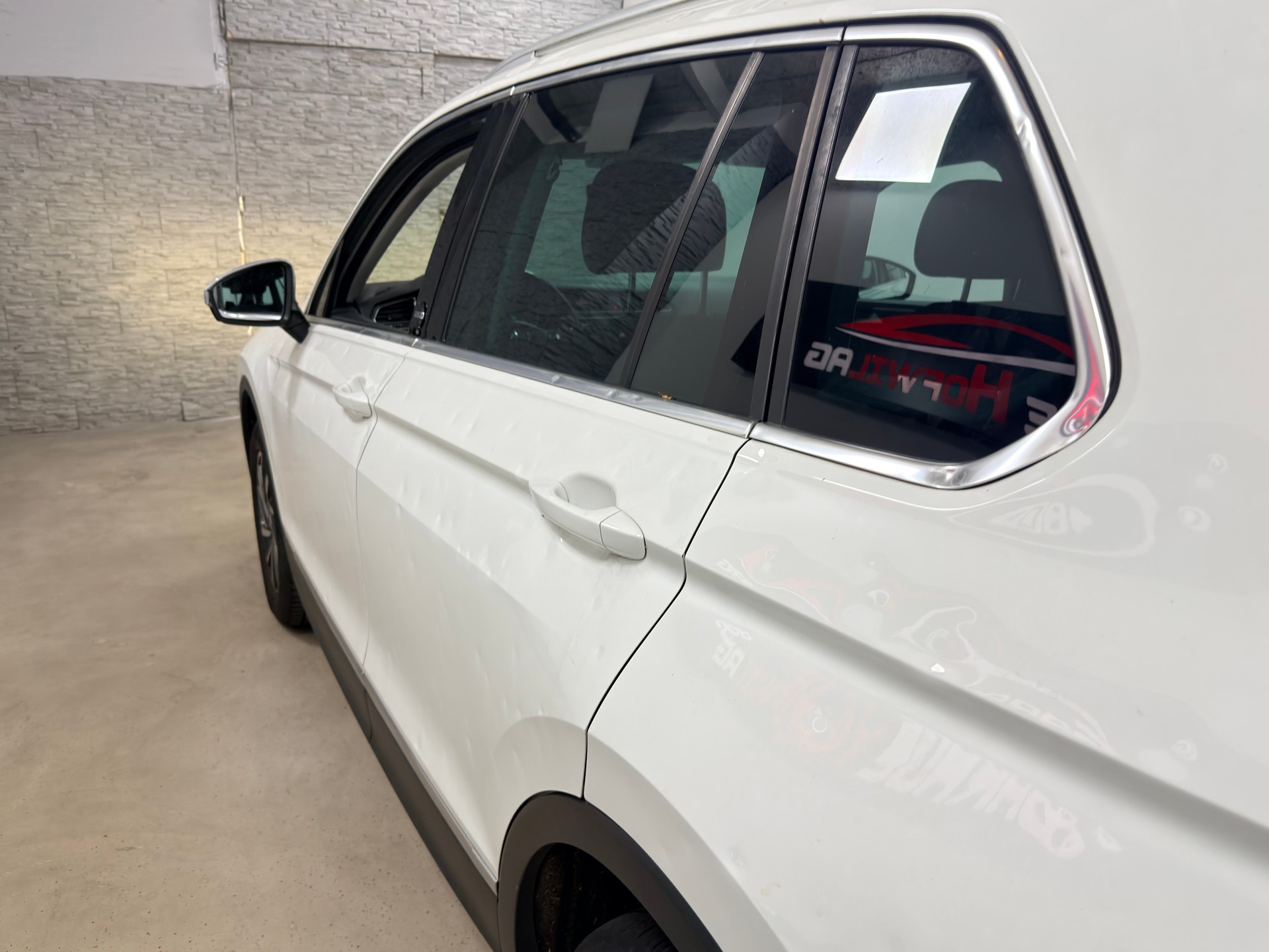 VW Tiguan 2.0 TDI SCR Comfortline 4Motion DSG-image-5