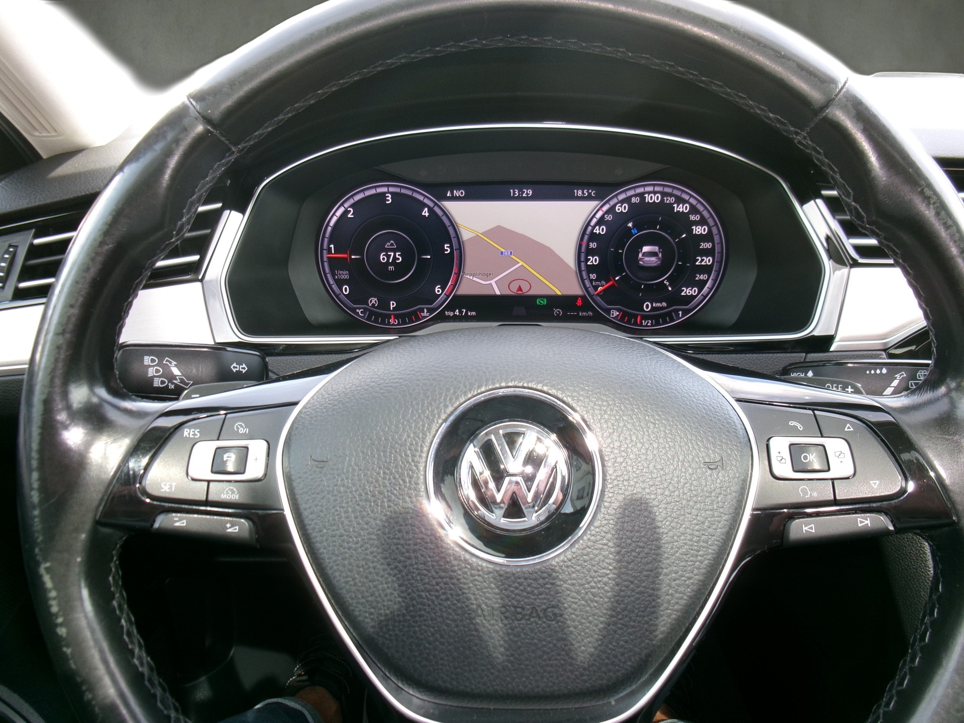 VW Passat Variant 2.0 TDI BMT High. DSG 4Motion-image-6