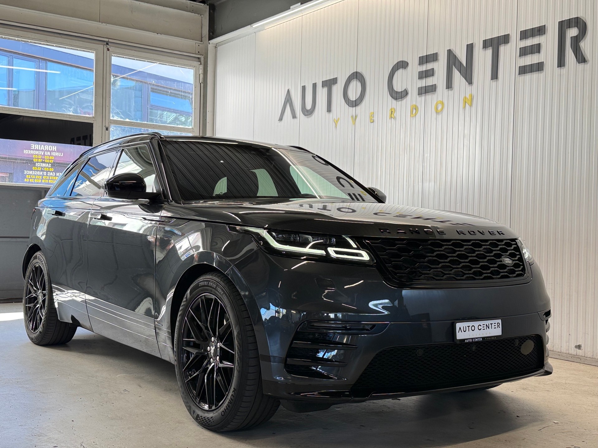 LAND ROVER Range Rover Velar P 300 S Automatic-showroom-element-1