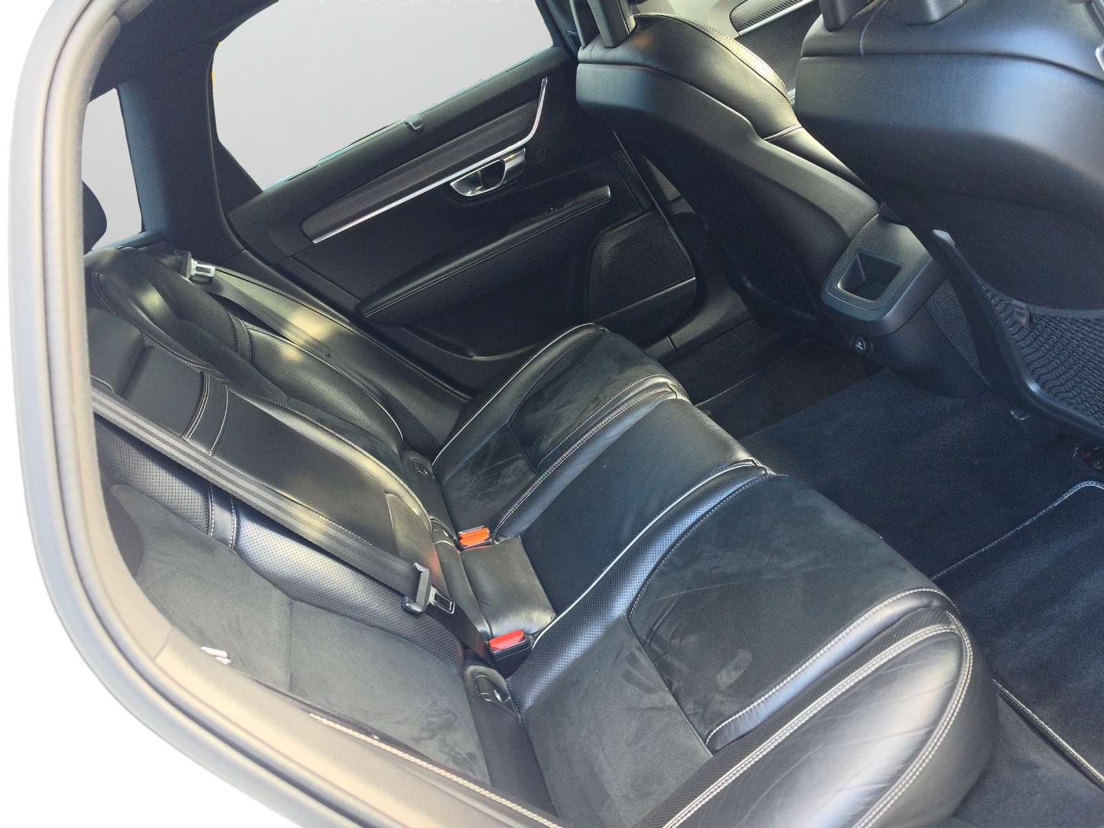 VOLVO V90 2.0 D5 R-Design AWD-image-12