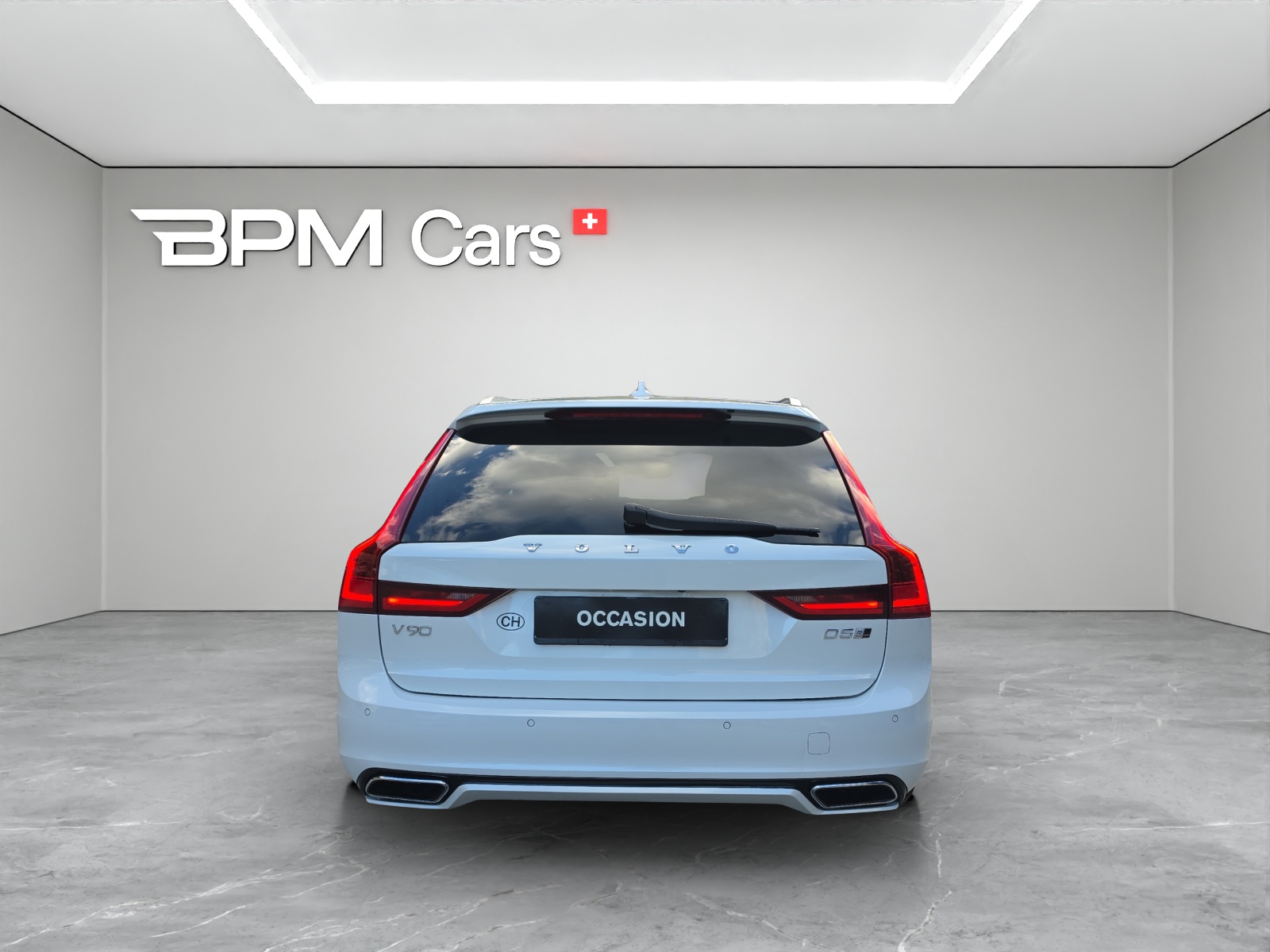 VOLVO V90 2.0 D5 R-Design AWD-showroom-element-3