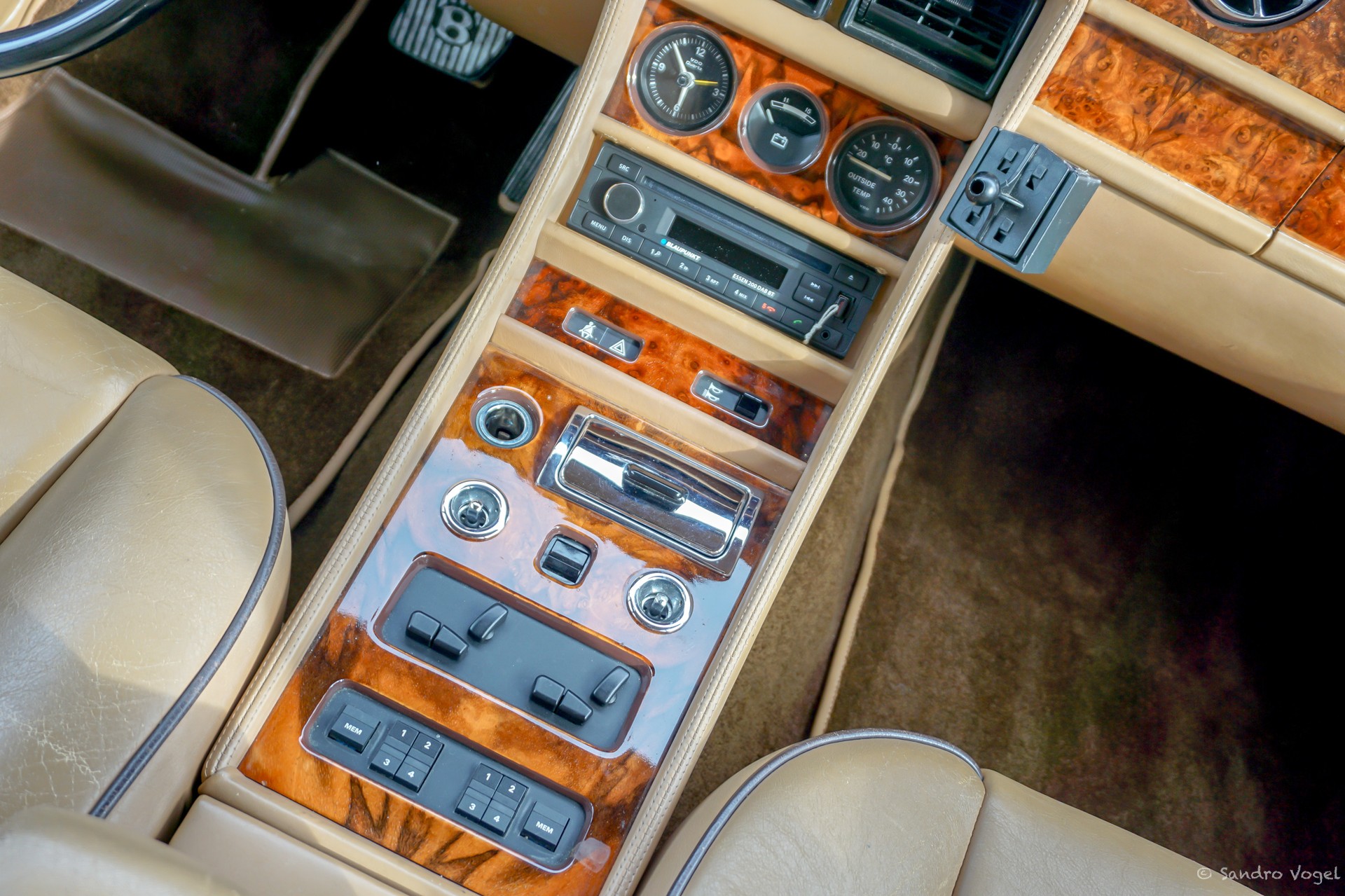 BENTLEY TURBO R-image-10