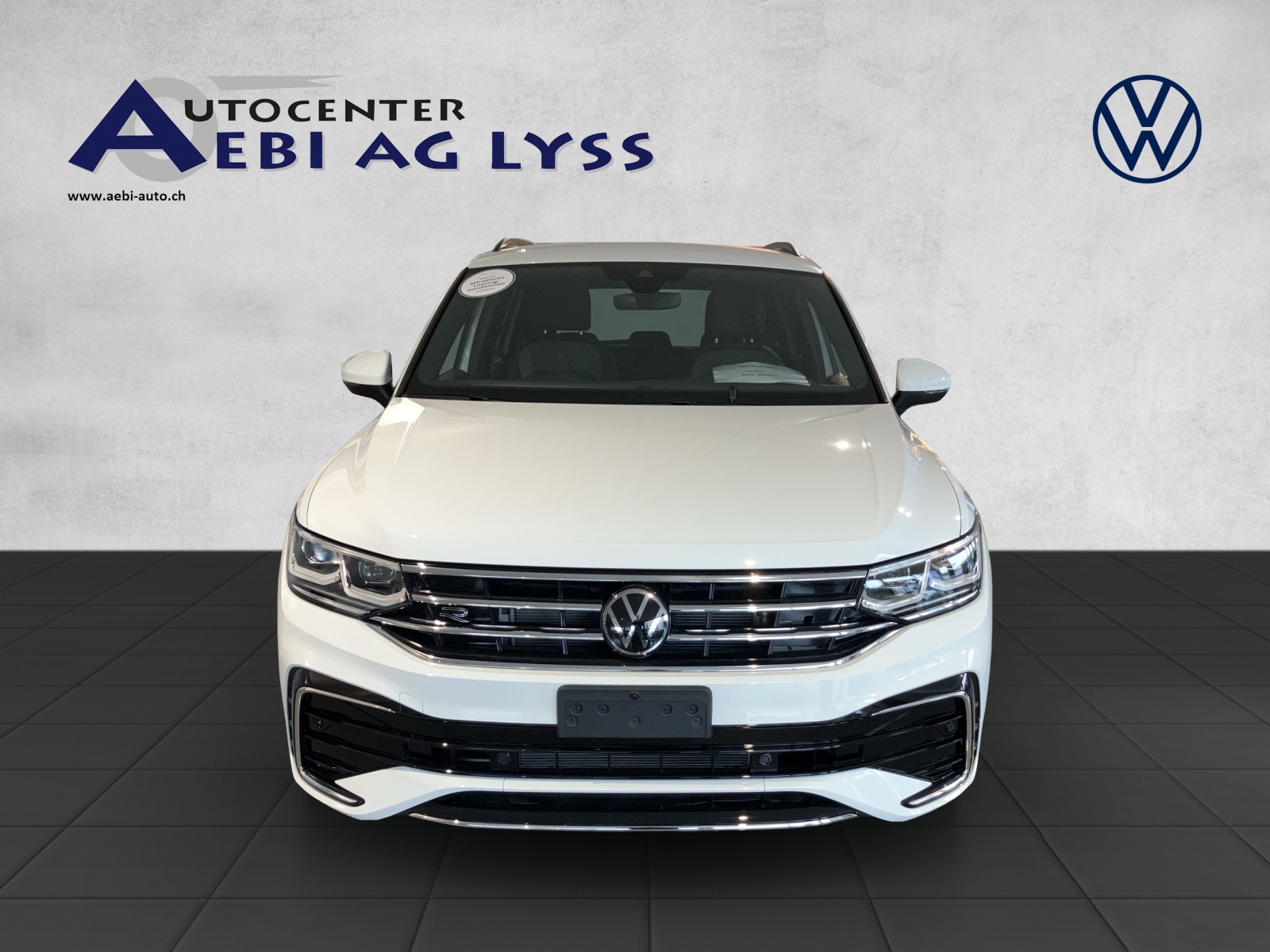 VW Tiguan 1.4TSI PHEV R-Line DSG-showroom-element-1