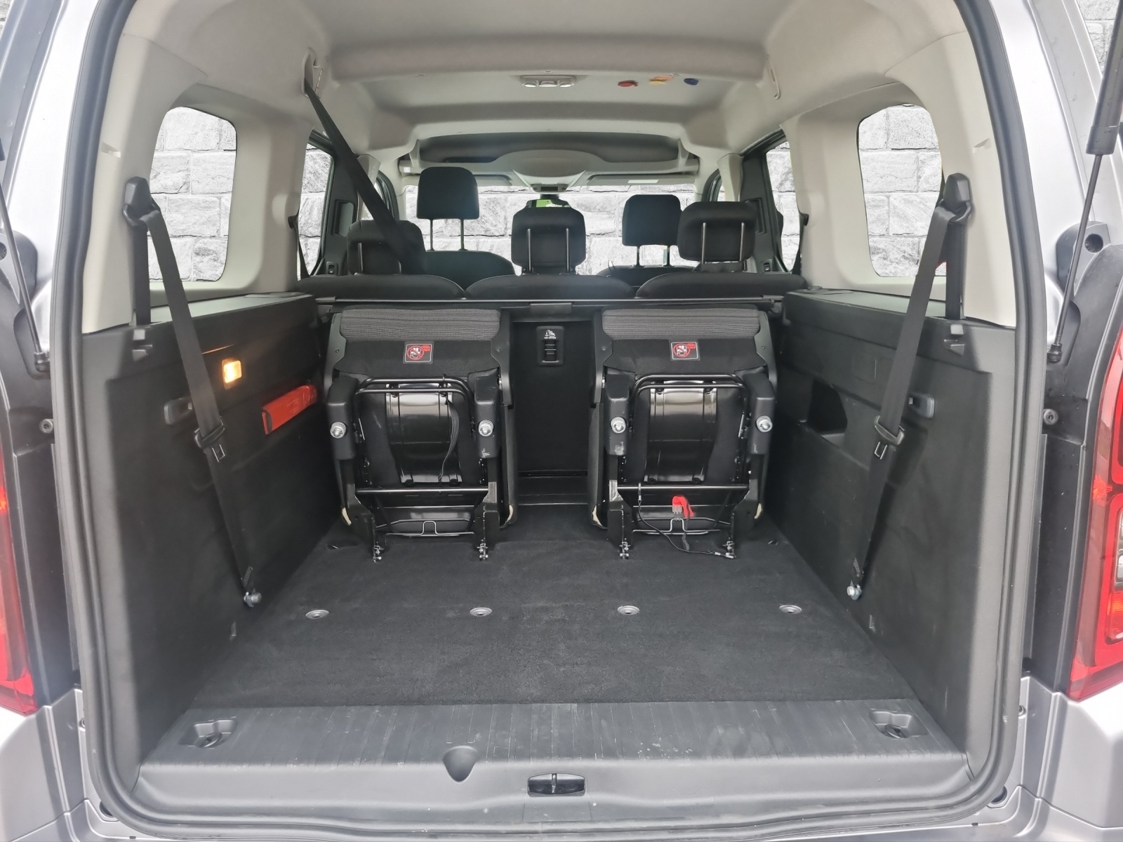 OPEL Combo Life XL 1.5 D Ultimate S/S 7P-image-8