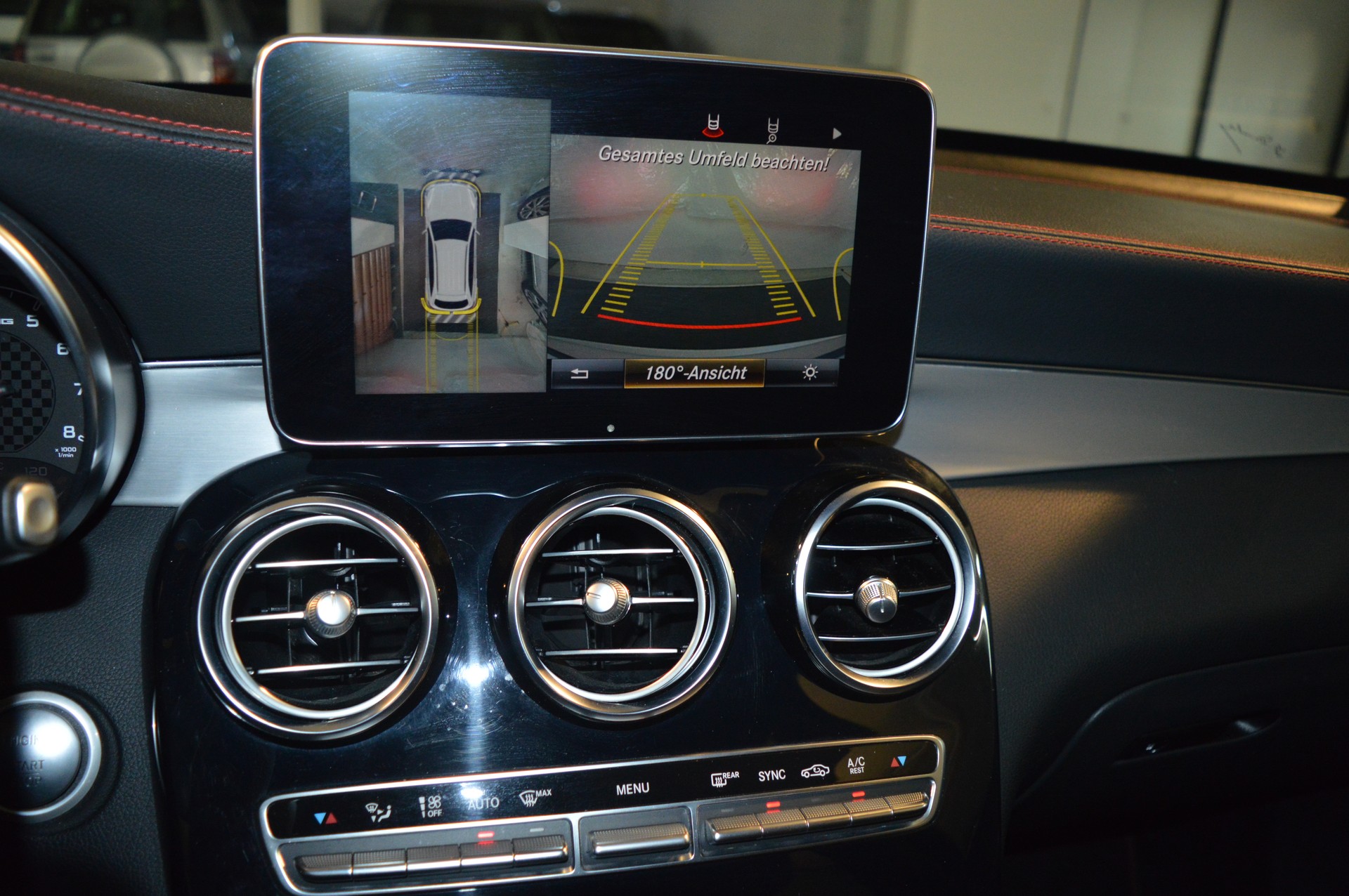 MERCEDES-BENZ GLC 43 AMG 4Matic 9G-Tronic-image-17