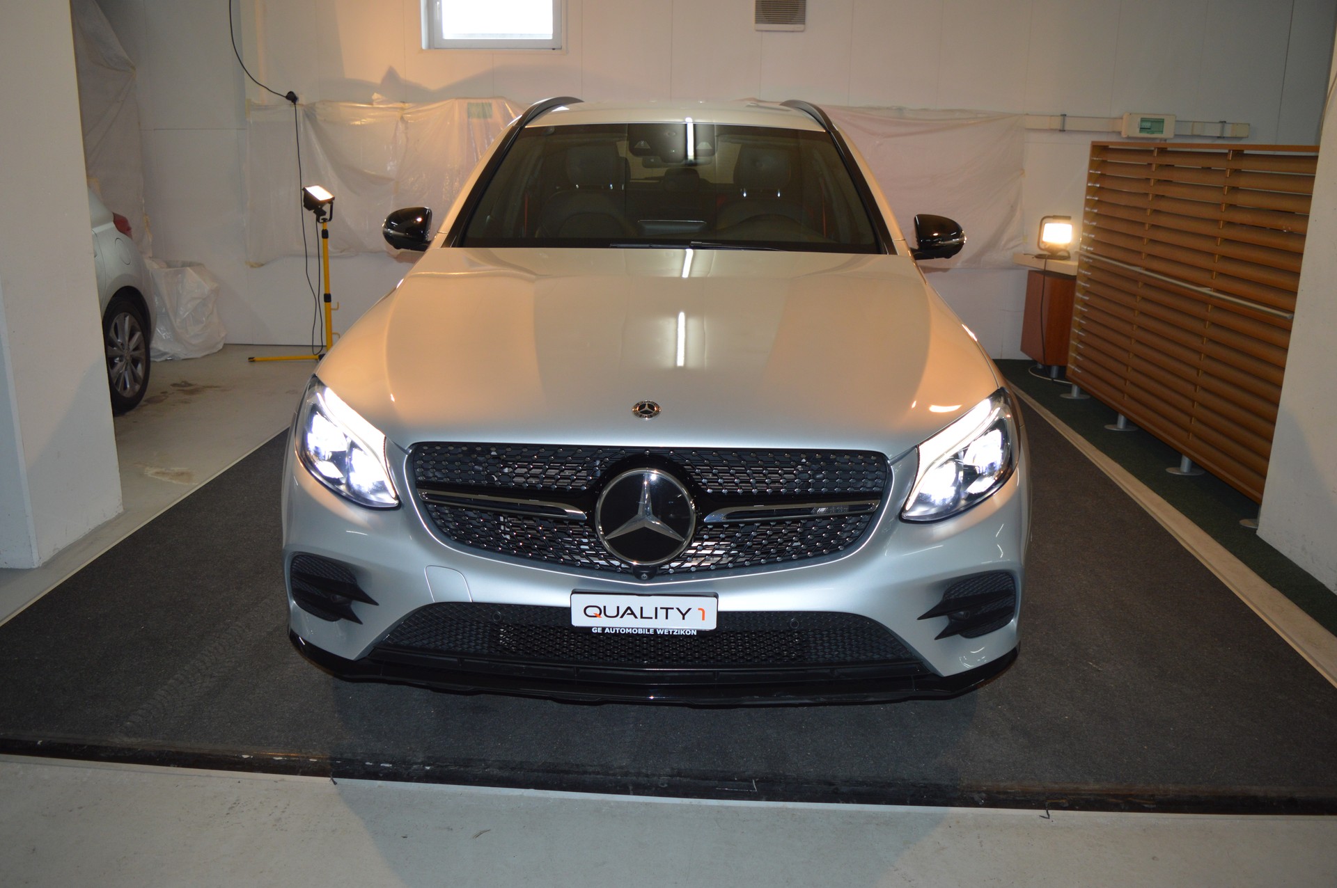 MERCEDES-BENZ GLC 43 AMG 4Matic 9G-Tronic-showroom-element-1