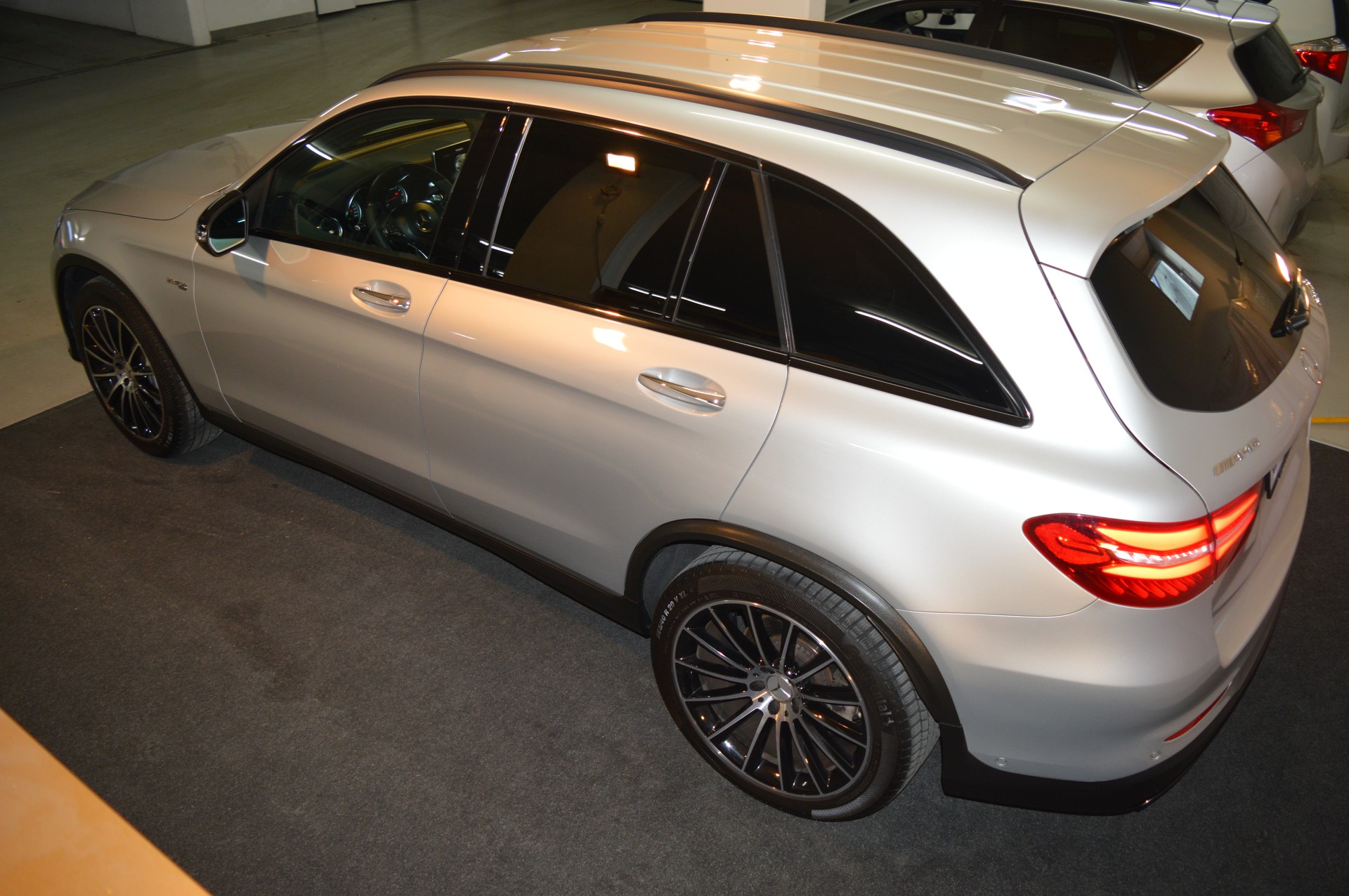MERCEDES-BENZ GLC 43 AMG 4Matic 9G-Tronic-image-6