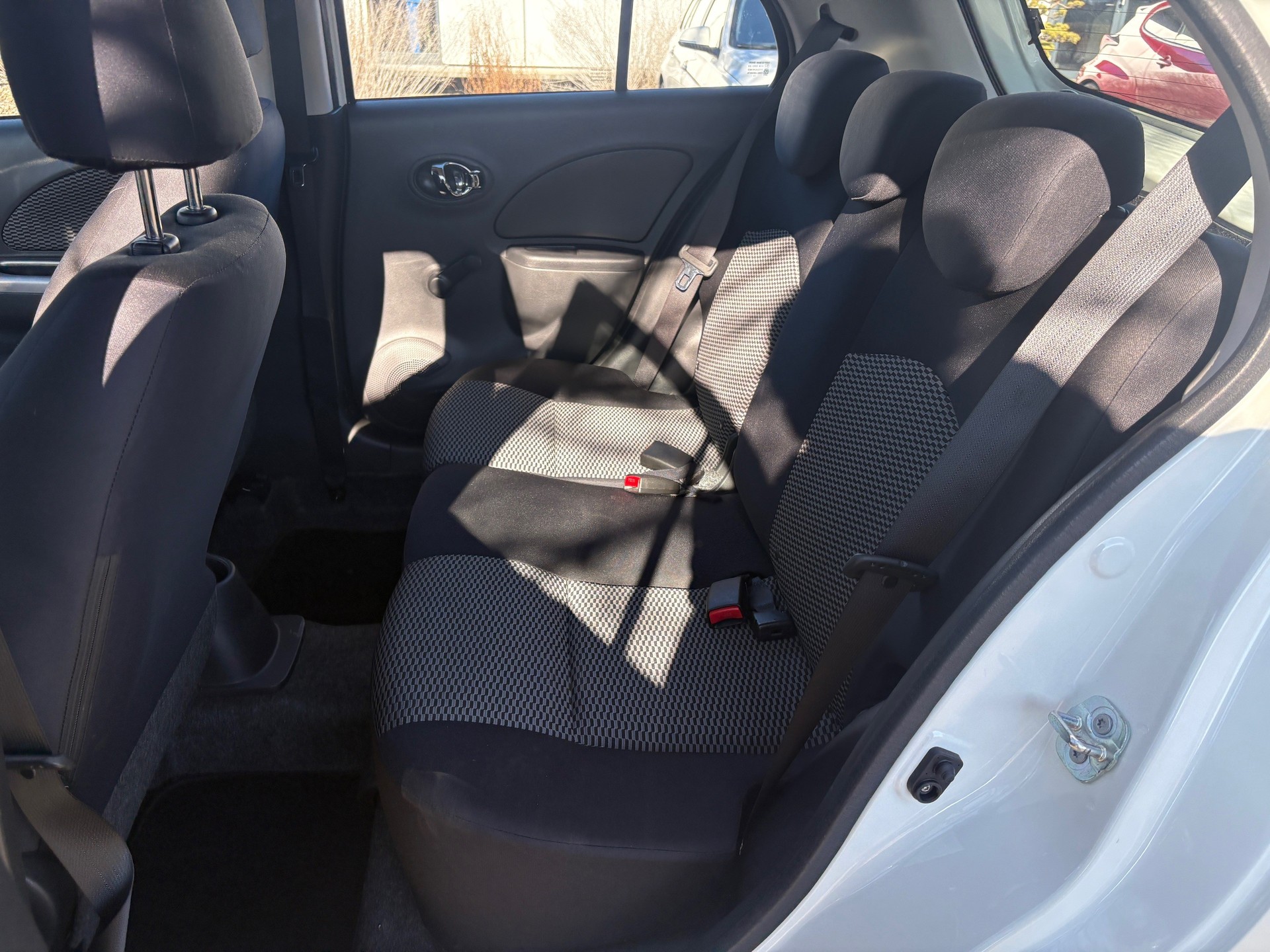 NISSAN Micra 1.2 DIG-S tekna-image-6