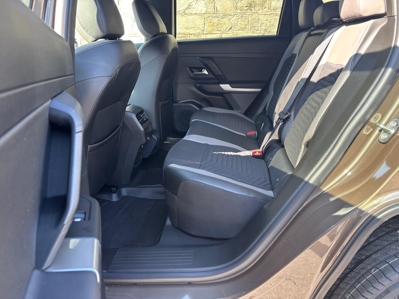 JEEP Compass 1.2 T e-Hybrid First Edition-image-6