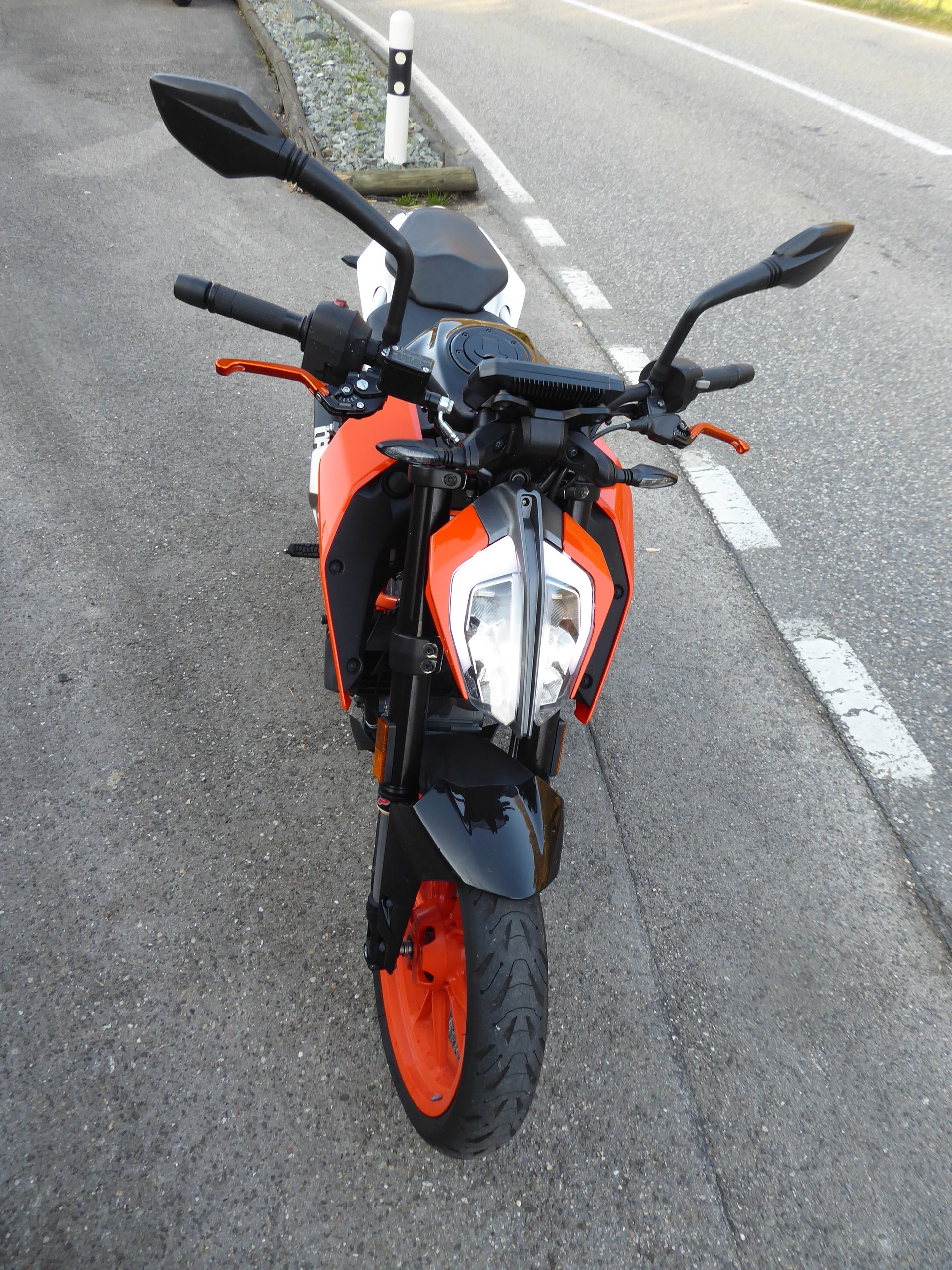 KTM 390 Duke ABS-image-1