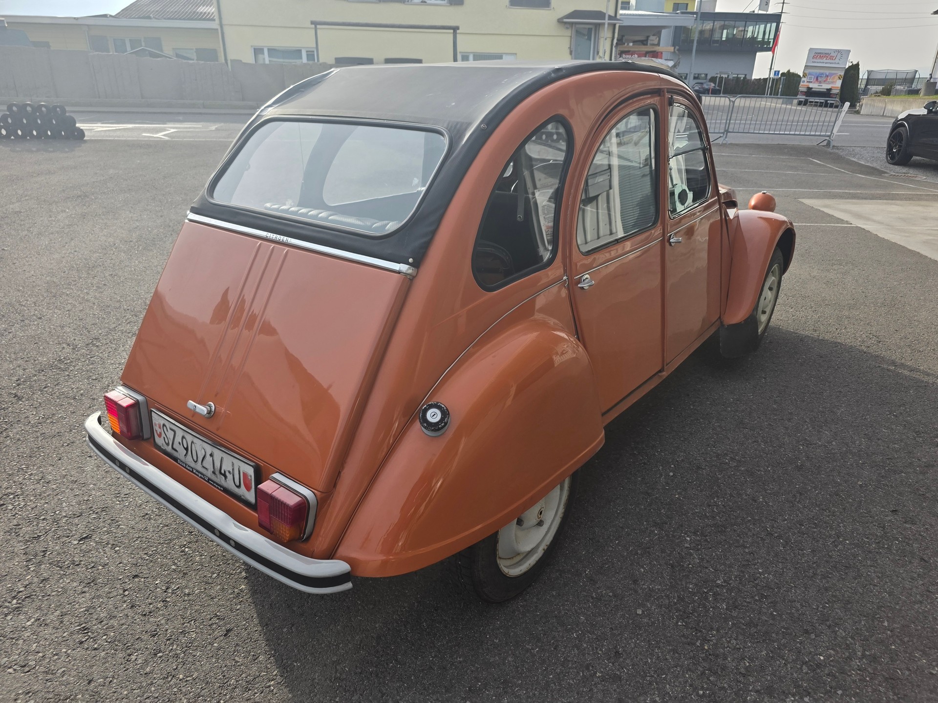 CITROEN 2CV6 Spécial (Club)-image-5