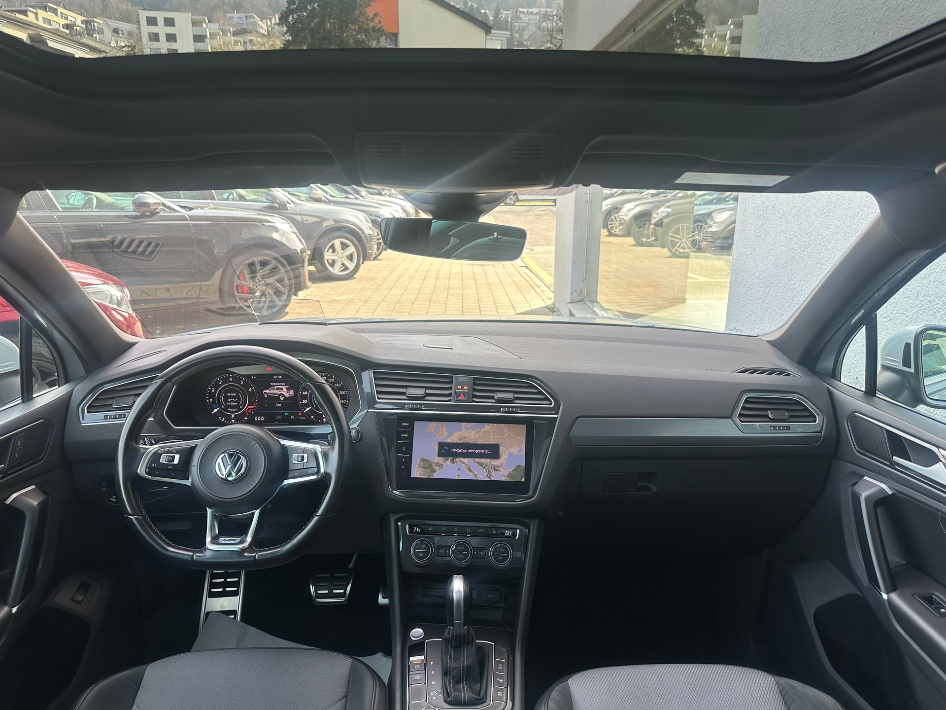 VW Tiguan 2.0TSI R-Line 4Motion DSG-image-7