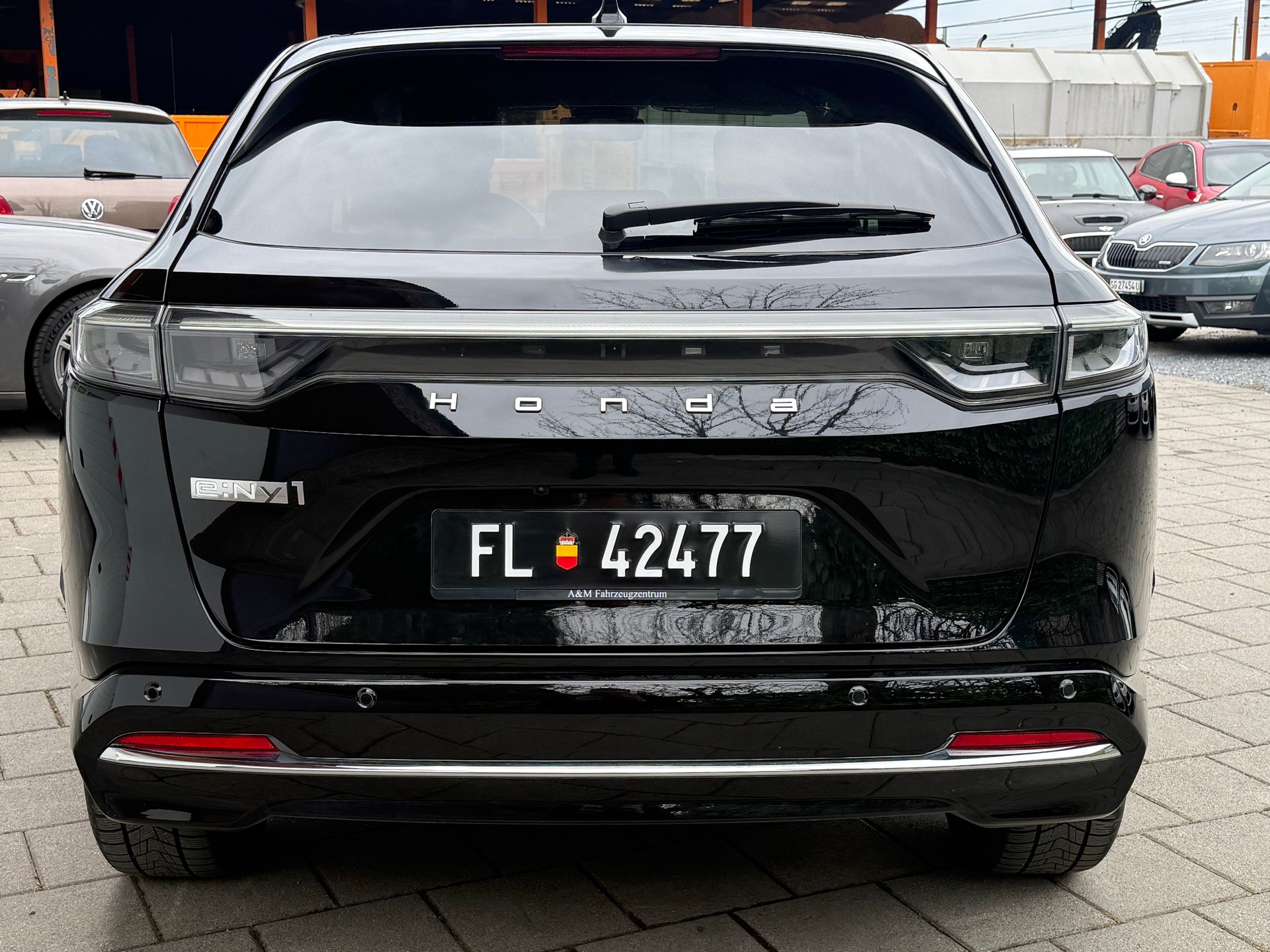 HONDA Ny1 Elegance-image-4