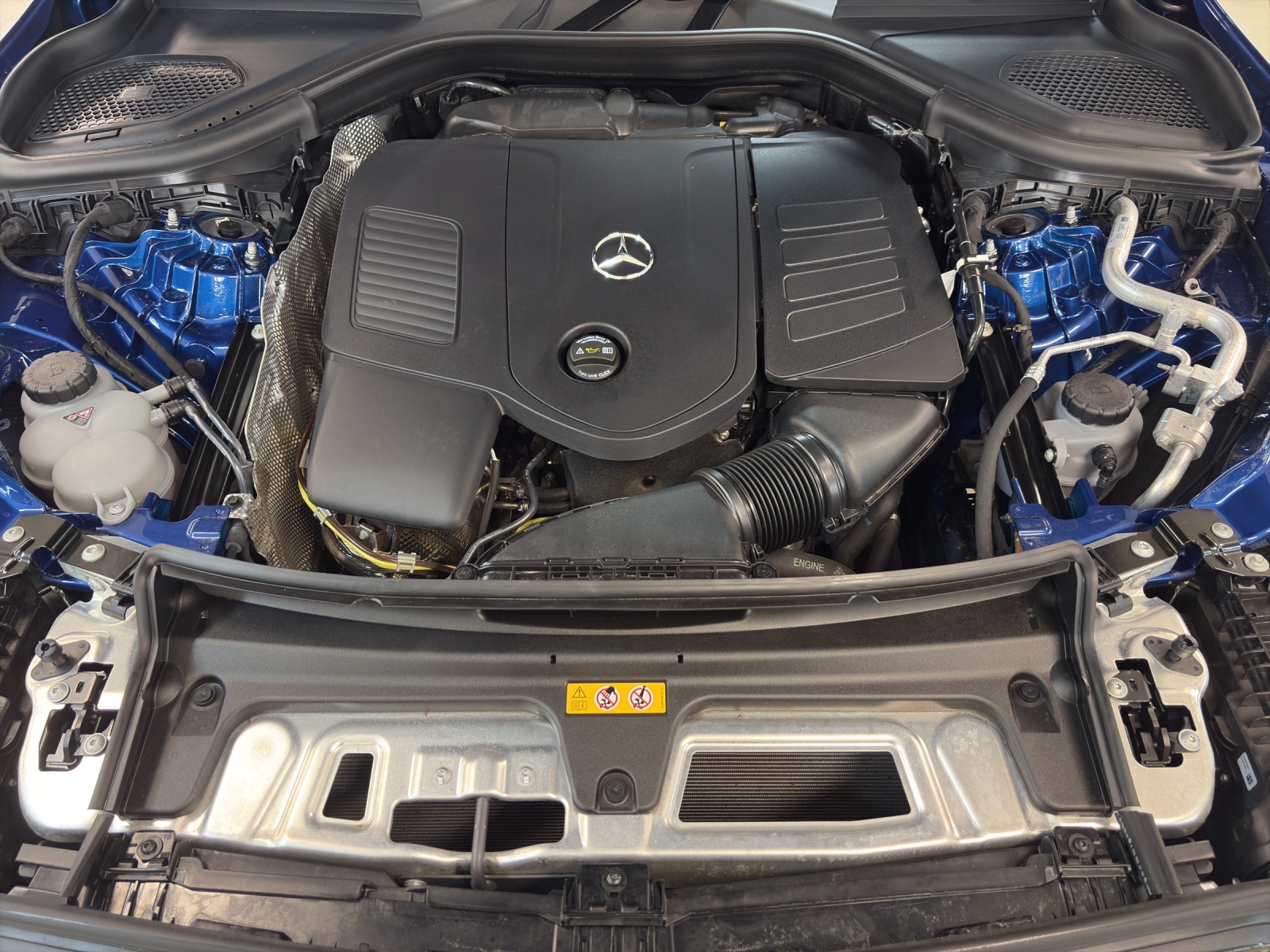 MERCEDES-BENZ GLC 200 4Matic 9G-Tronic-image-18