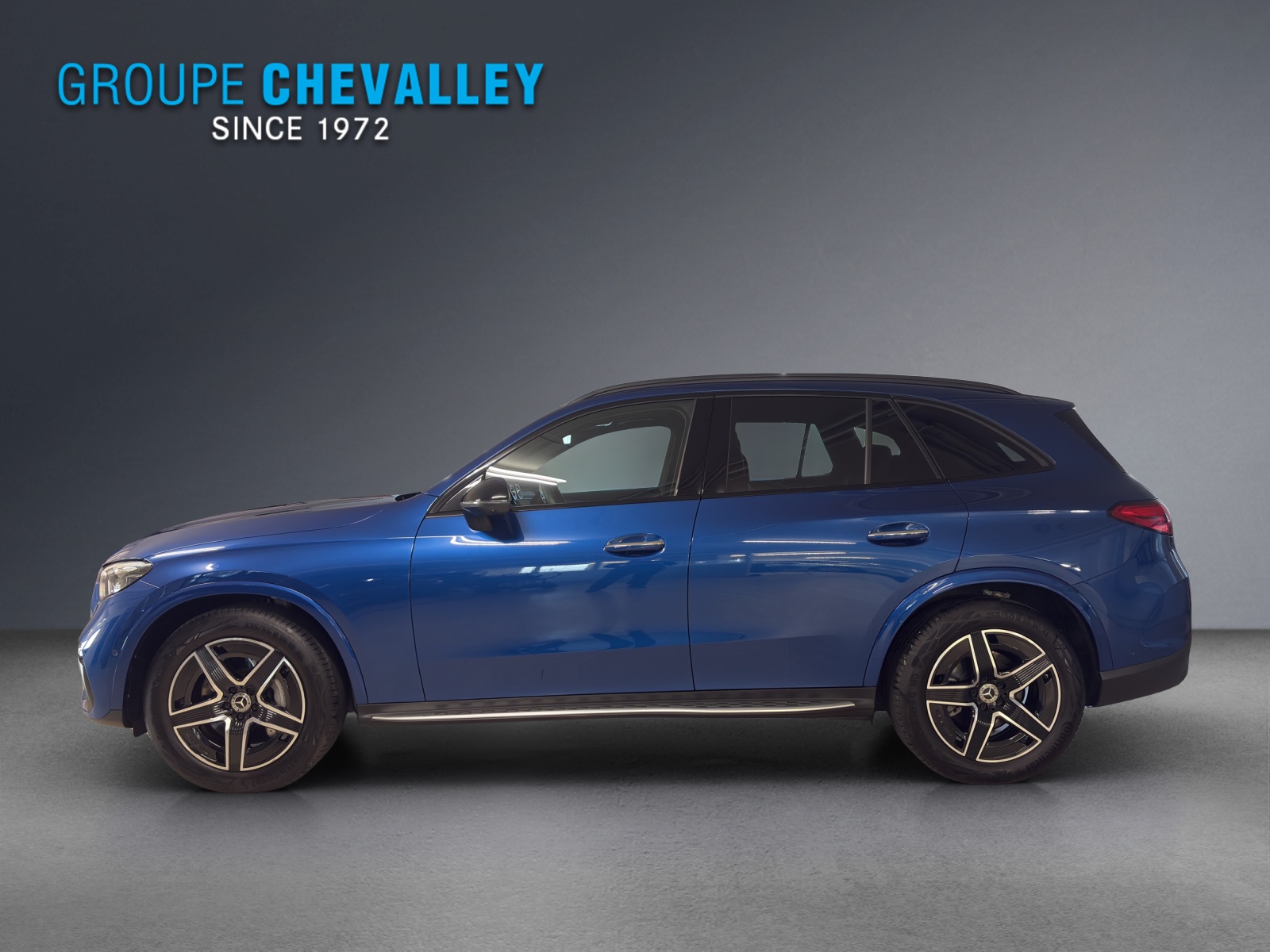 MERCEDES-BENZ GLC 200 4Matic 9G-Tronic-showroom-element-2