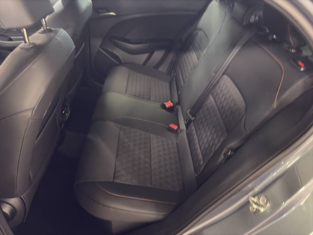 MG 3 1.5 Hybrid Luxury-image-7