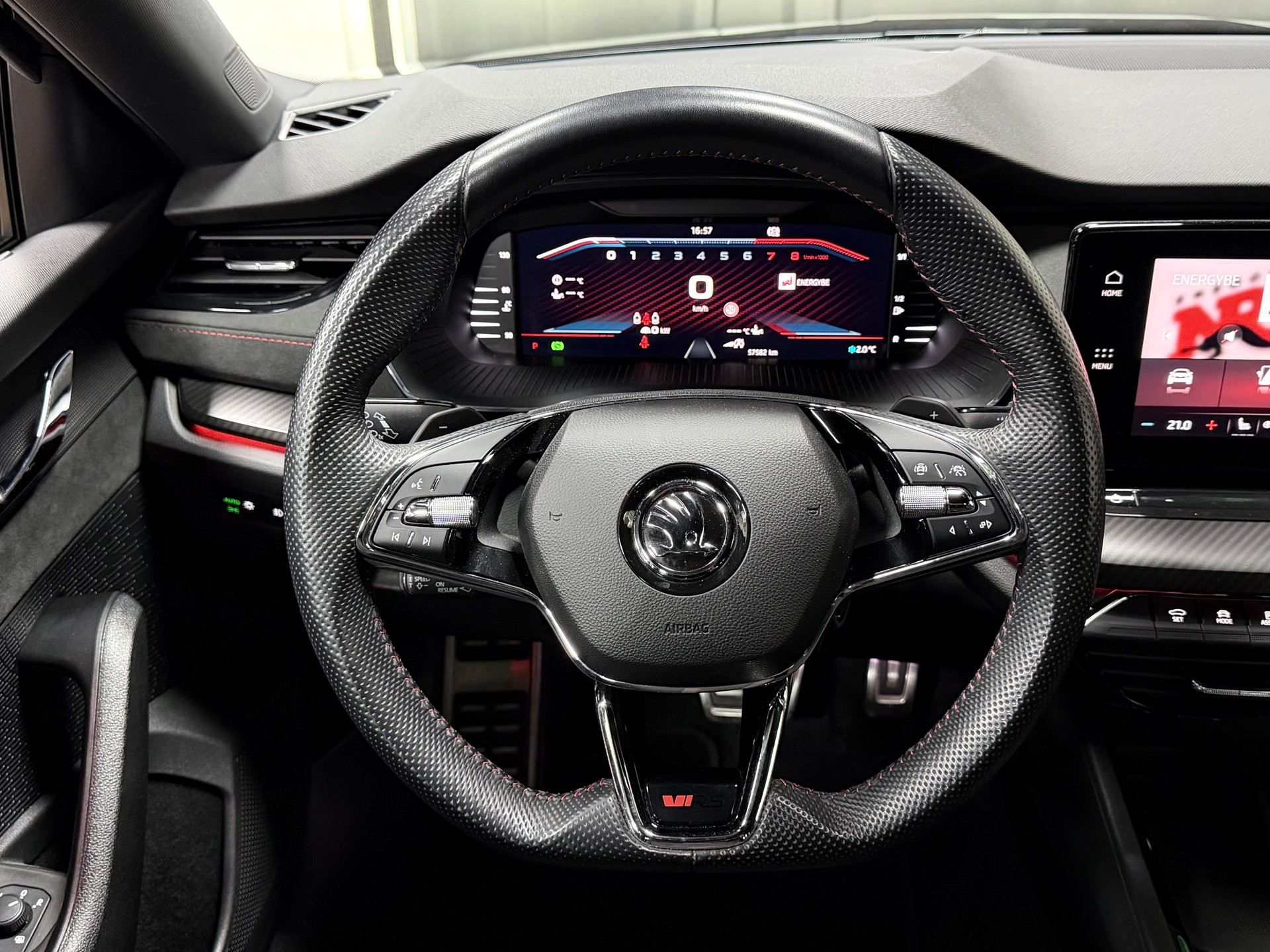 SKODA Octavia Combi 2.0 TSI DSG RS-image-14
