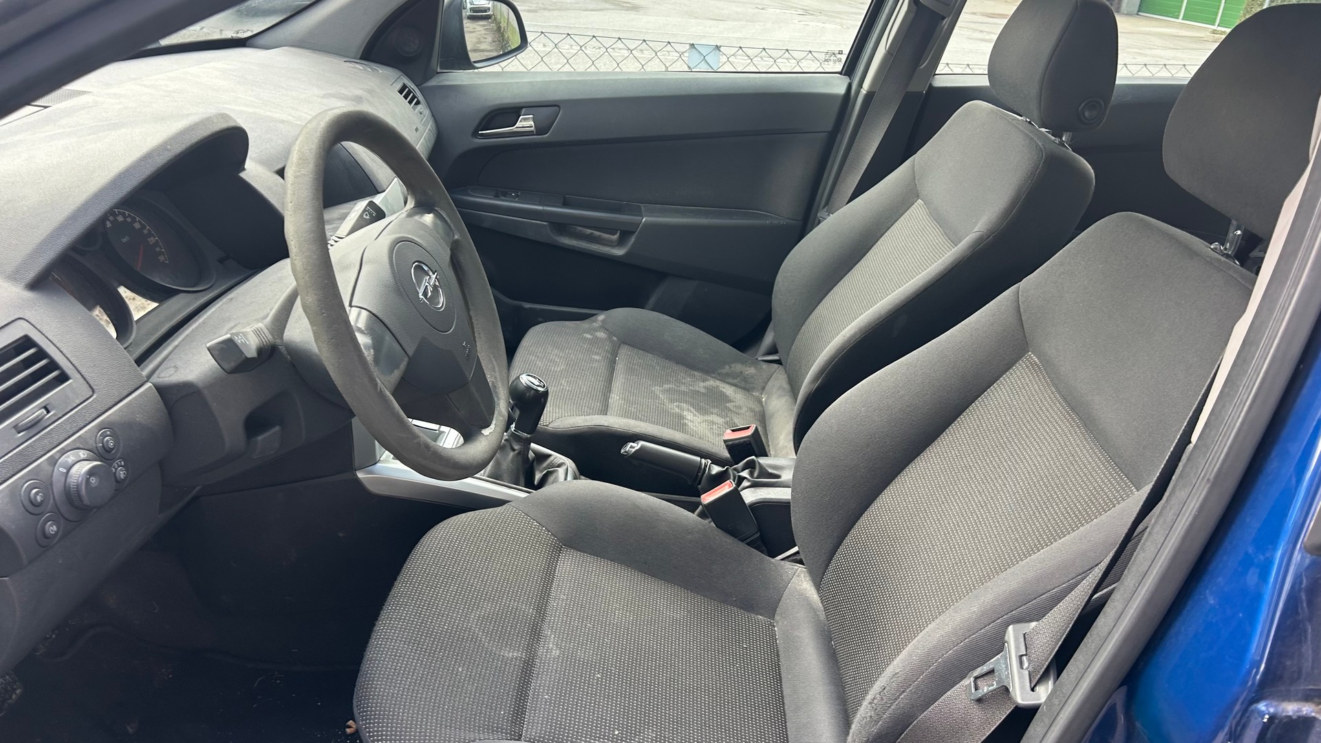 OPEL Astra Caravan 1.6i 16V Anniversary Edition-image-6