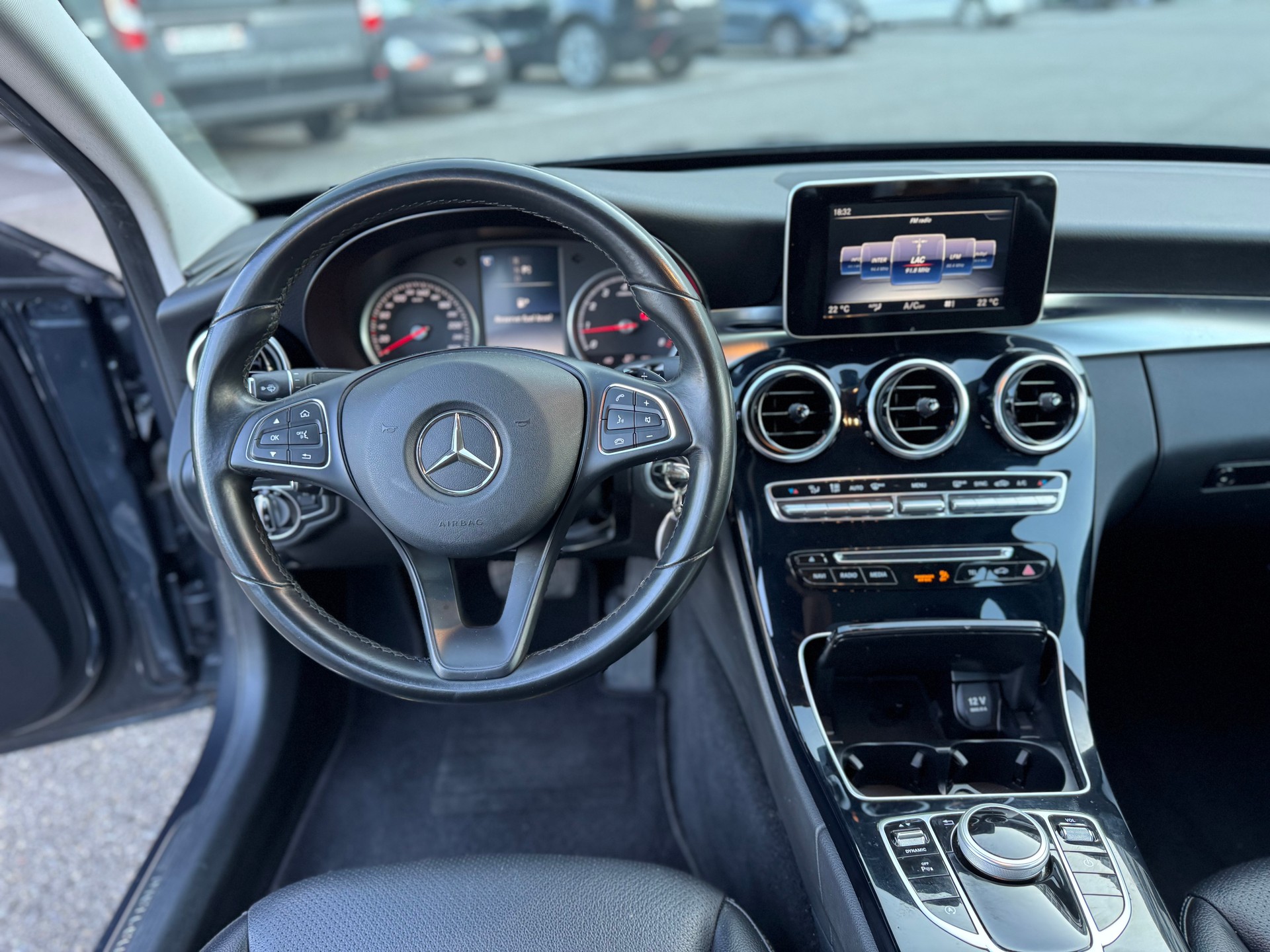 MERCEDES-BENZ C 180 Avantgarde 7G-Tronic-image-15
