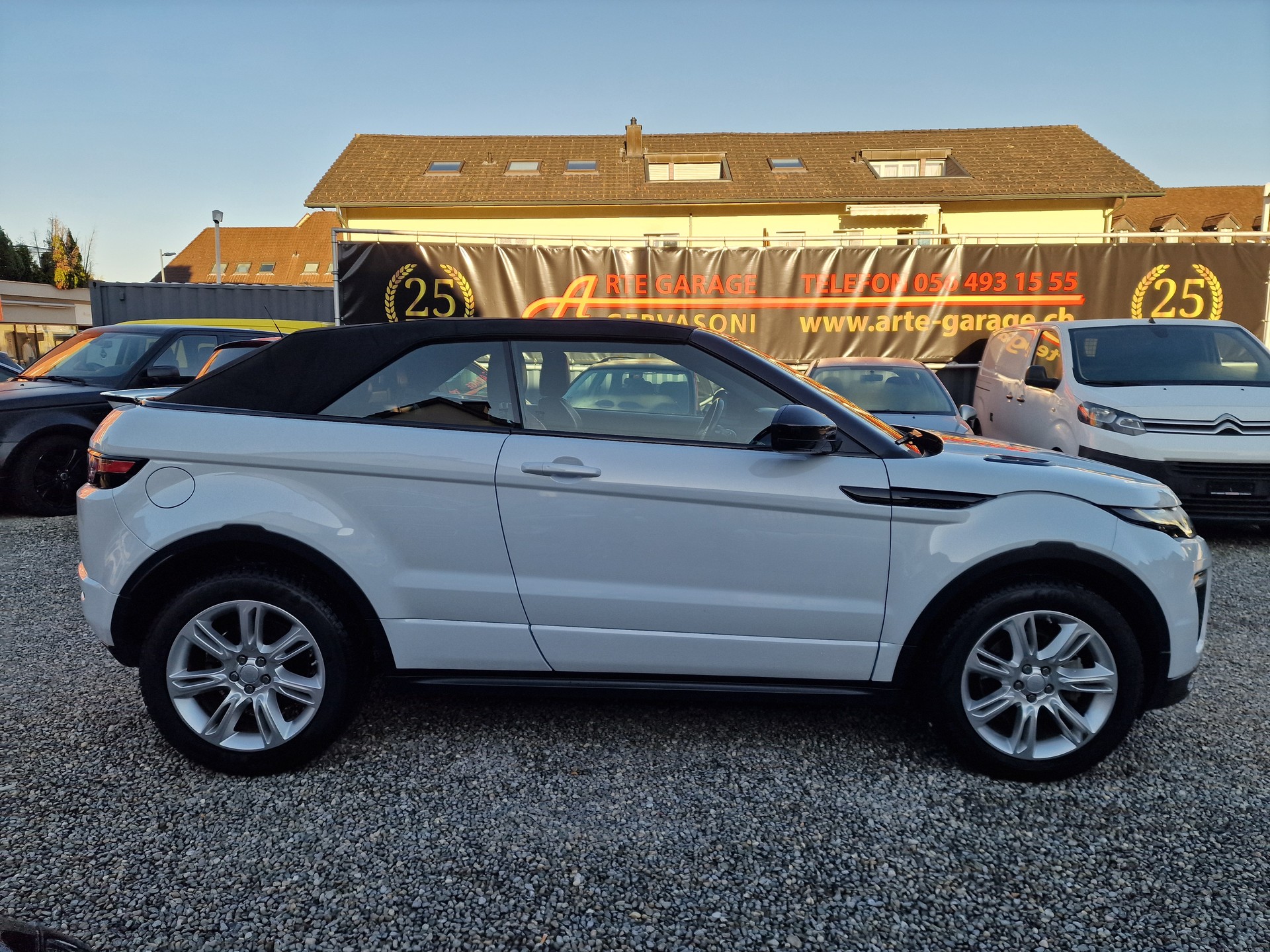 LAND ROVER Evoque 2.0TD4 HSE Dynamic-showroom-element-3