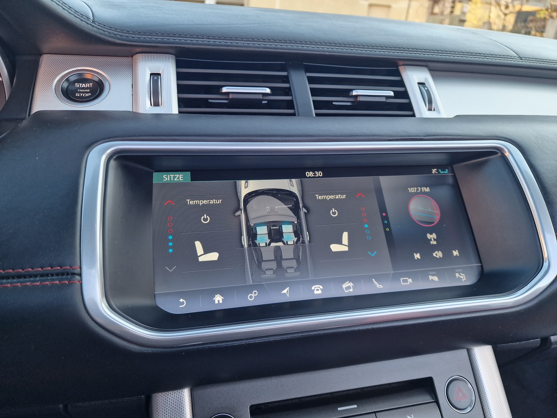 LAND ROVER Evoque 2.0TD4 HSE Dynamic-image-35
