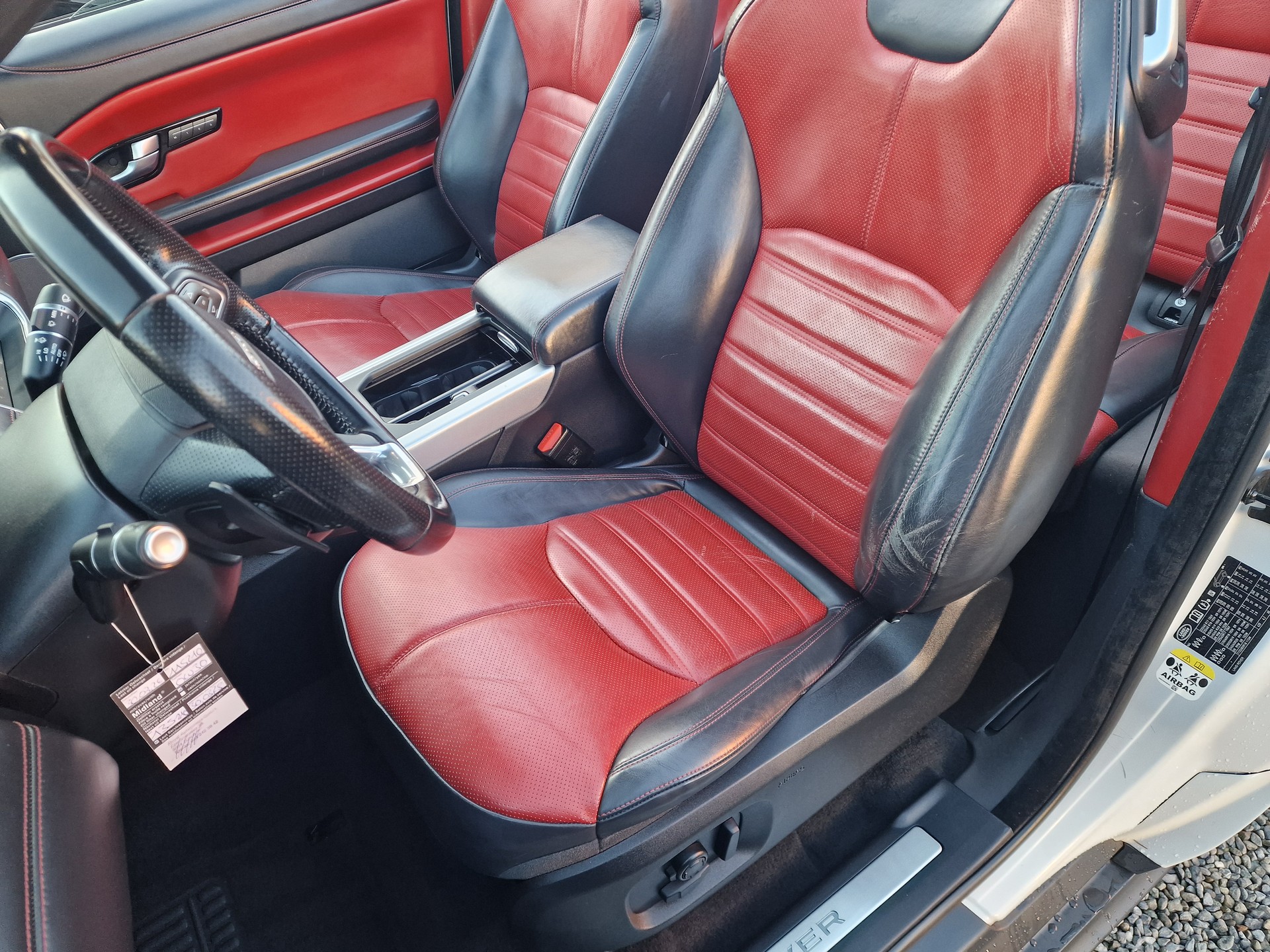 LAND ROVER Evoque 2.0TD4 HSE Dynamic-image-17