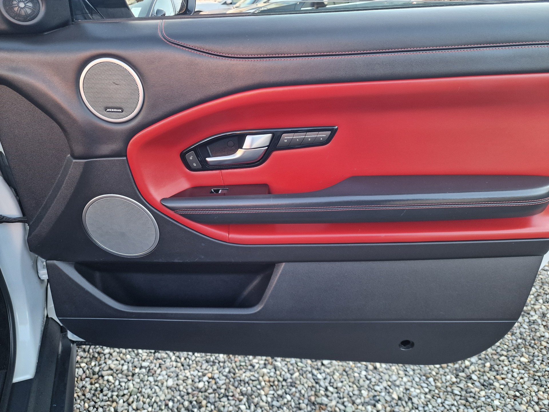 LAND ROVER Evoque 2.0TD4 HSE Dynamic-image-24