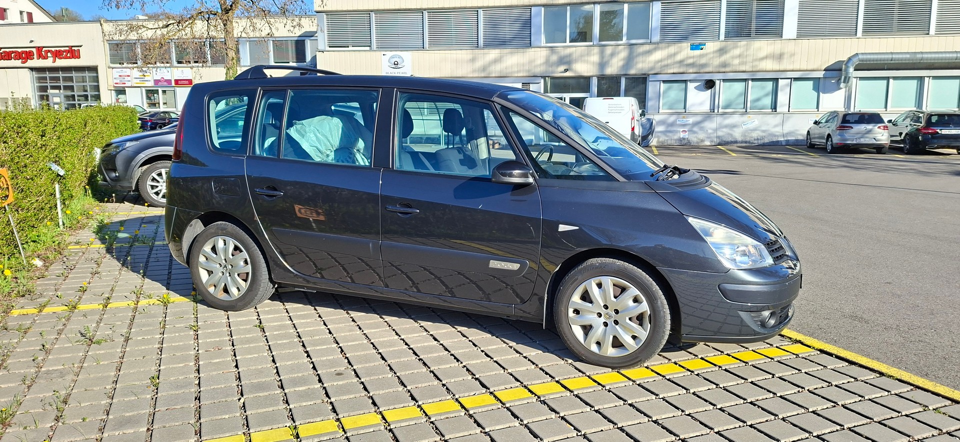 RENAULT Espace 2.0 dCi Dynamique 7pletze-image-1