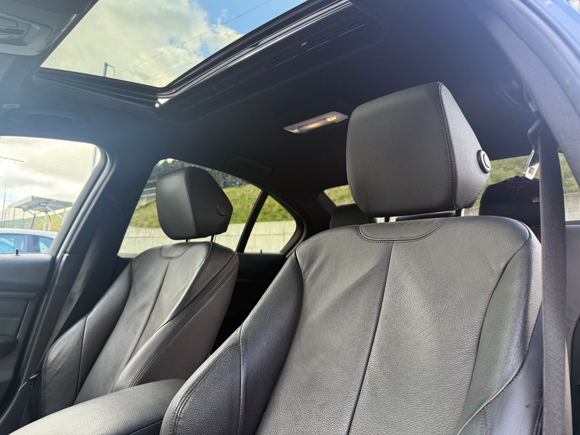 BMW 328i xDrive Sport Line Steptronic-image-5