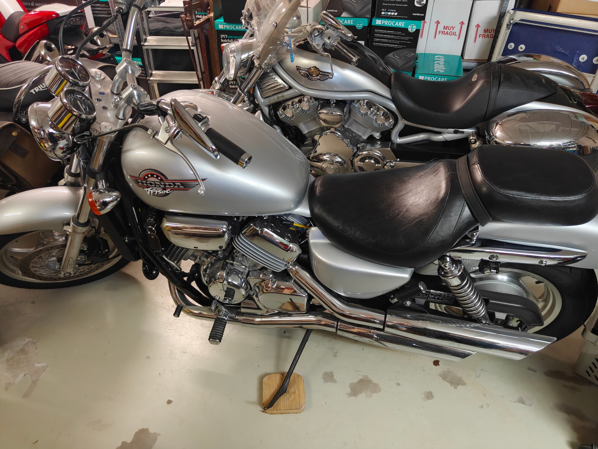 HONDA VF 750 C Magna